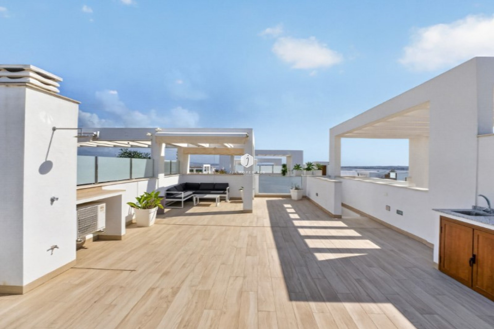 Z drugiej ręki - Daszek -
Torrevieja - Costa Blanca