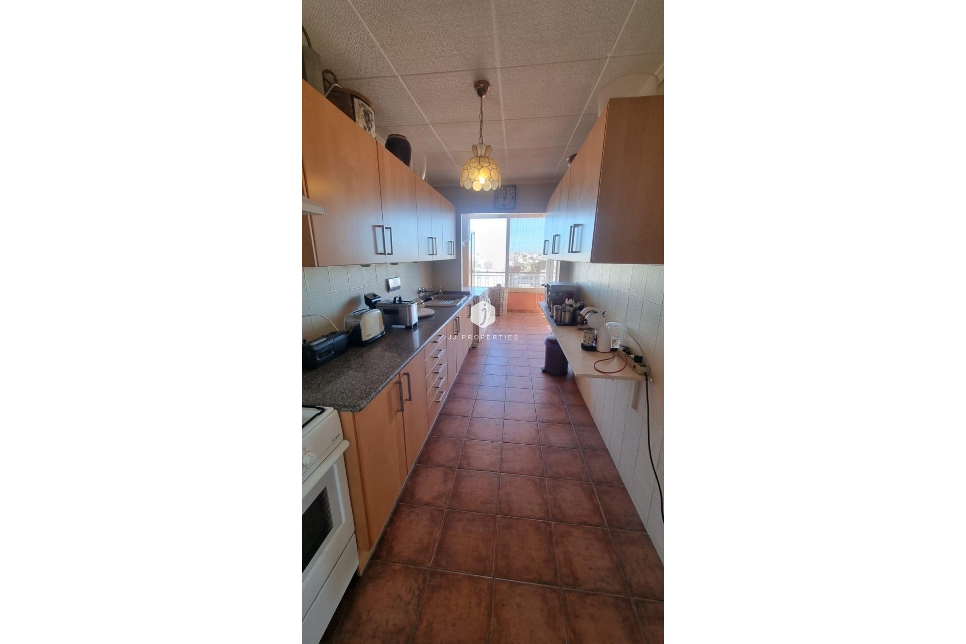 Z drugiej ręki - Daszek -
Torrevieja - El Acequión - Los Náufragos