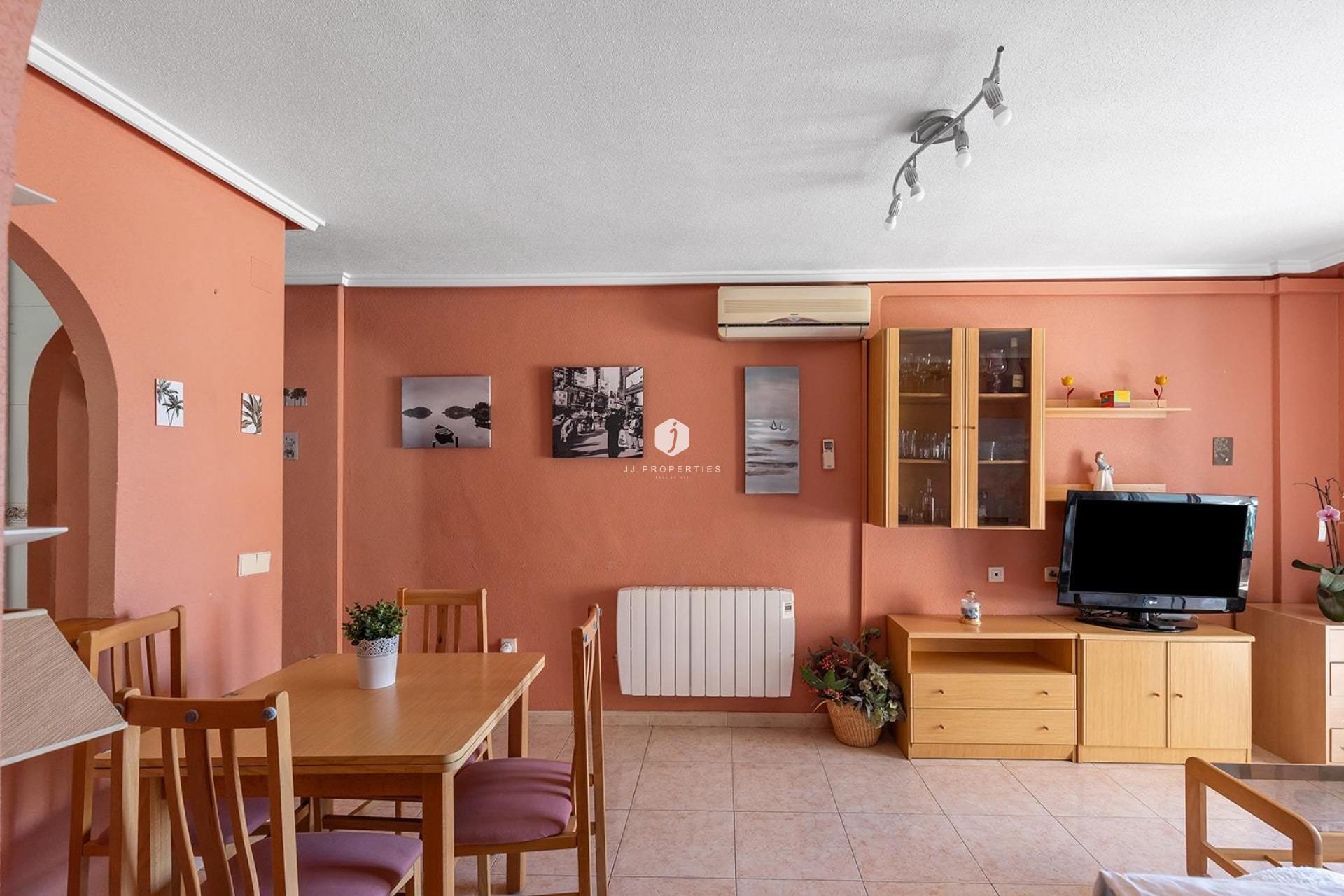 Z drugiej ręki - Daszek -
Torrevieja - El molino