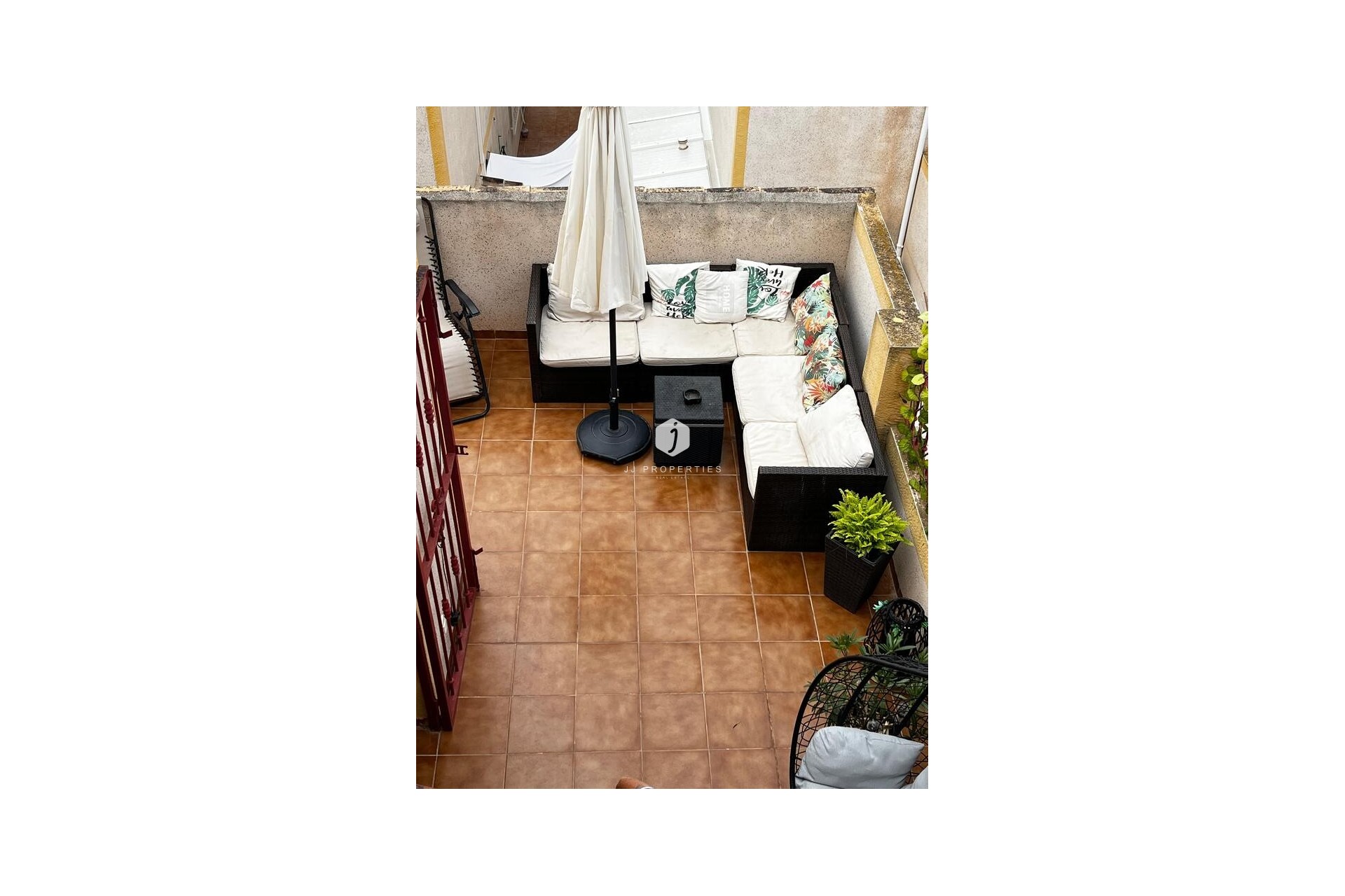 Z drugiej ręki - Daszek -
Torrevieja - La Florida