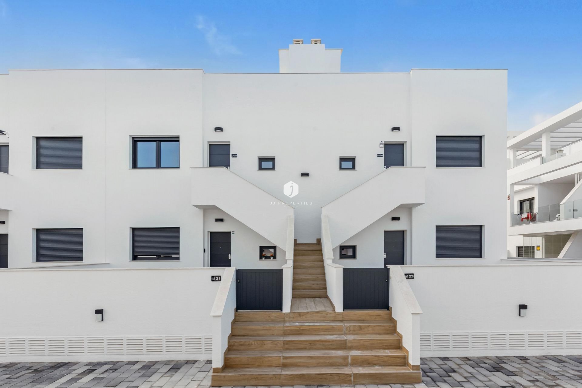 Z drugiej ręki - Daszek -
Torrevieja - Los Balcones - Los Altos del Edén