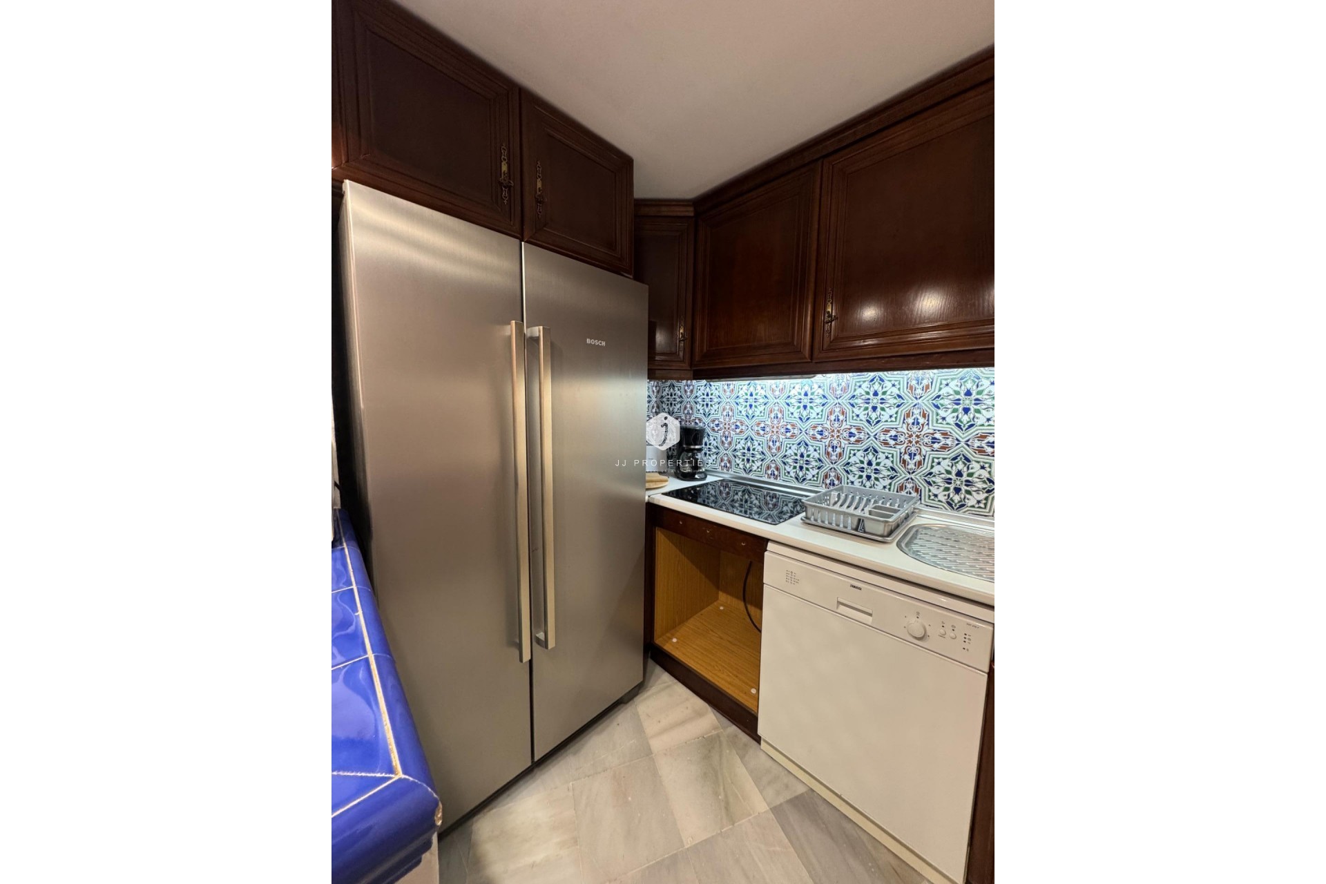 Z drugiej ręki - Daszek -
Torrevieja - Los Frutales