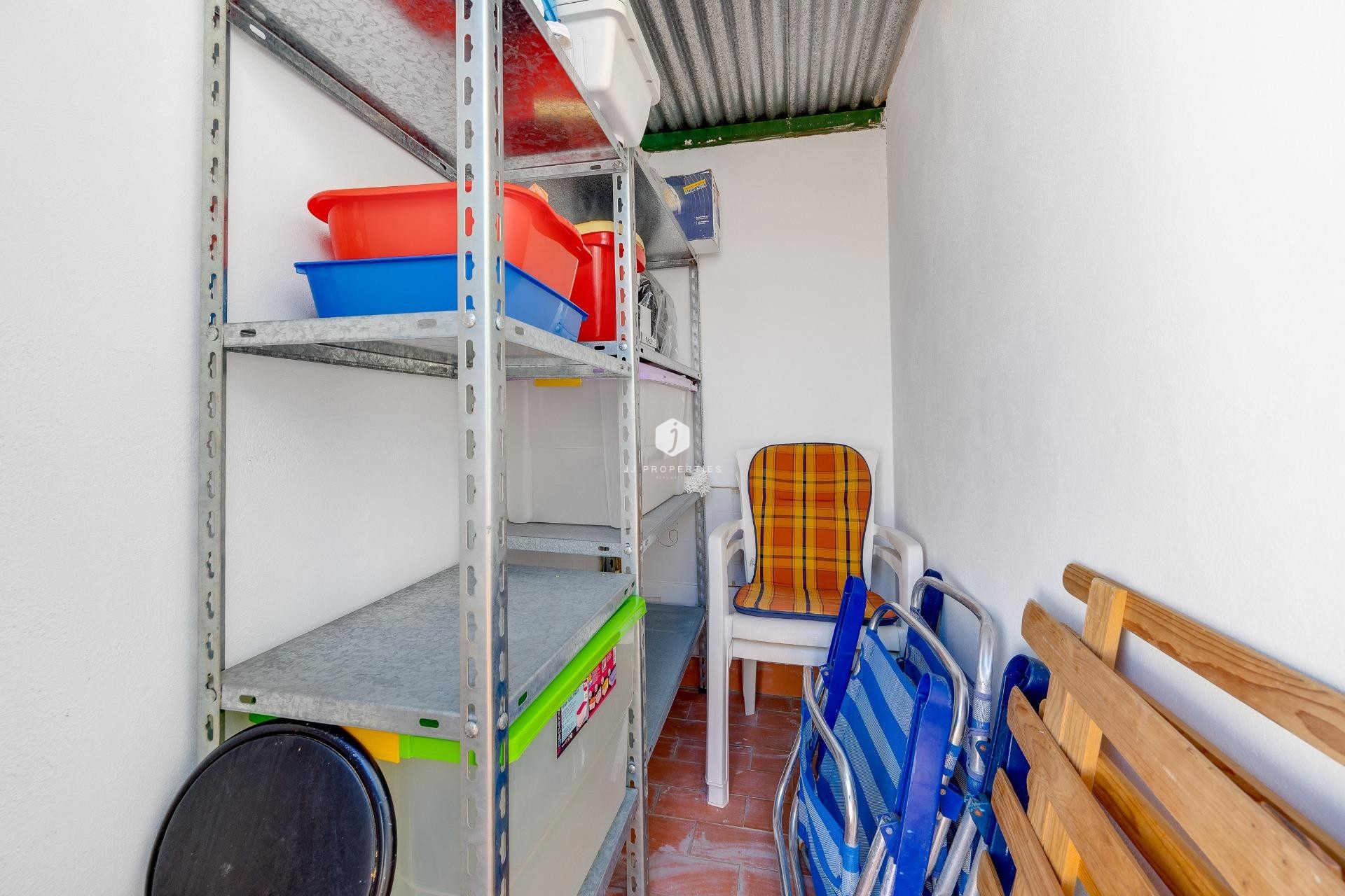 Z drugiej ręki - Daszek -
Torrevieja - Paseo maritimo