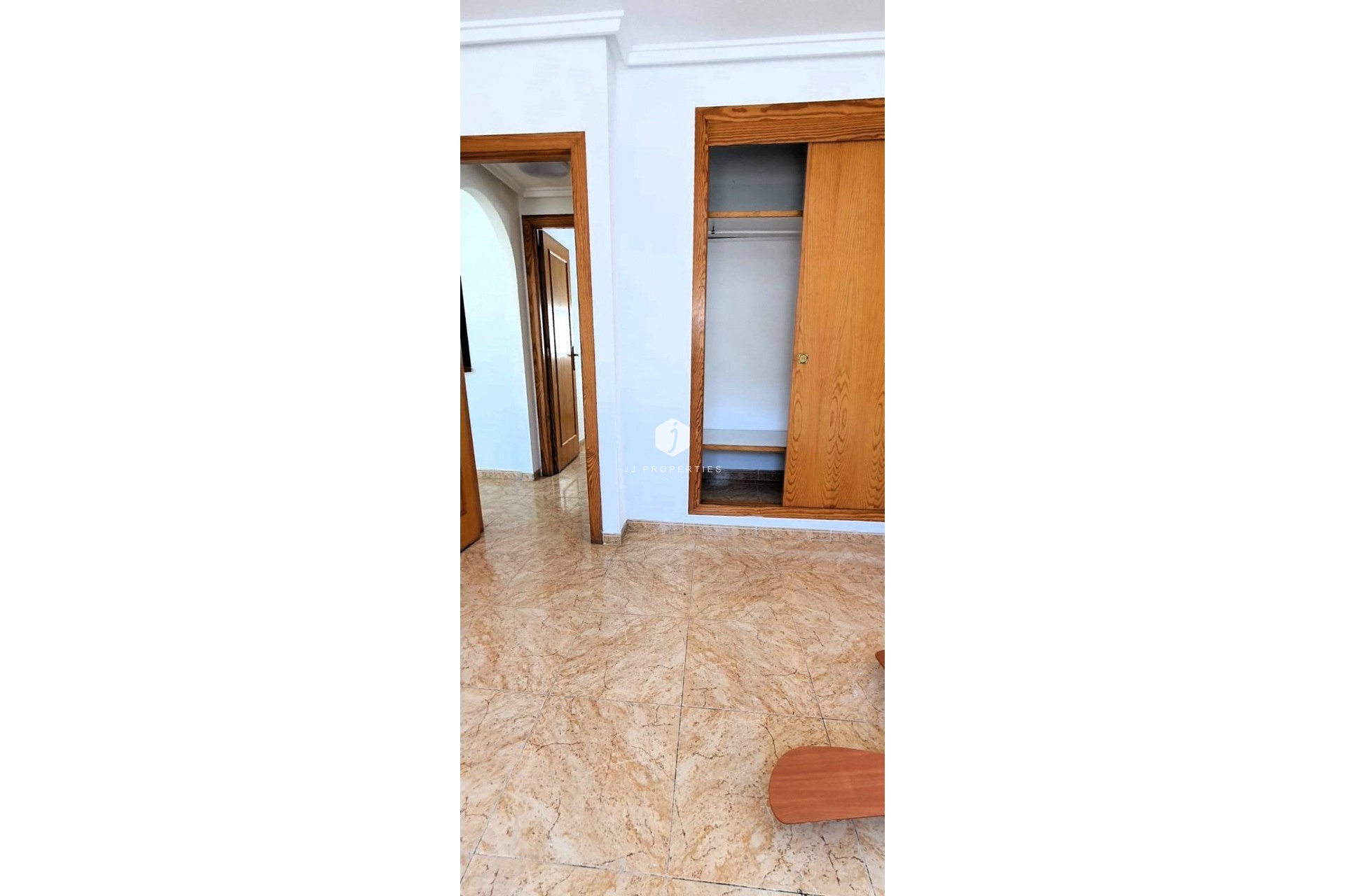Z drugiej ręki - Daszek -
Torrevieja - Playa de los Locos
