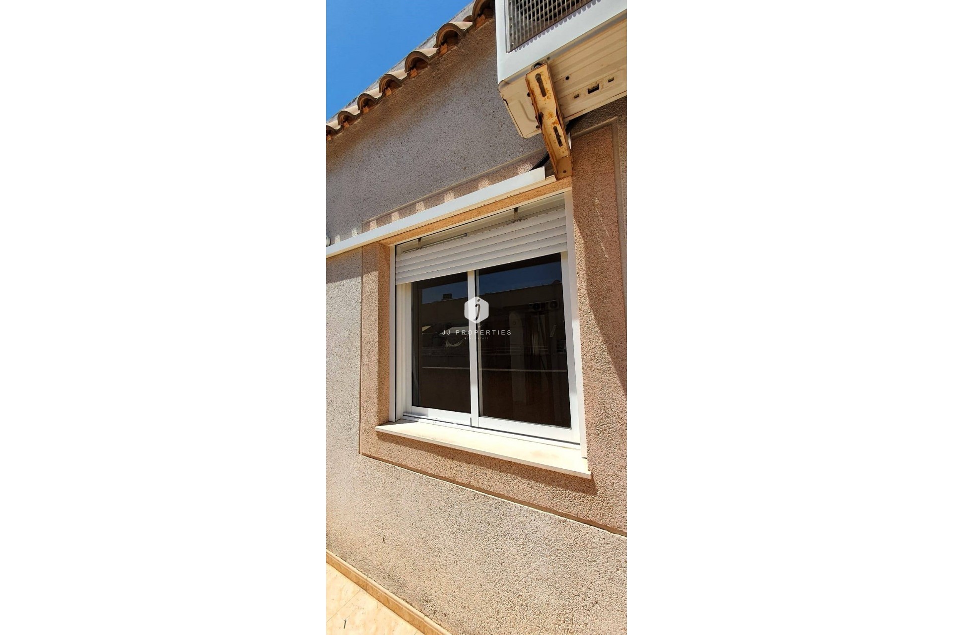 Z drugiej ręki - Daszek -
Torrevieja - Playa de los Locos
