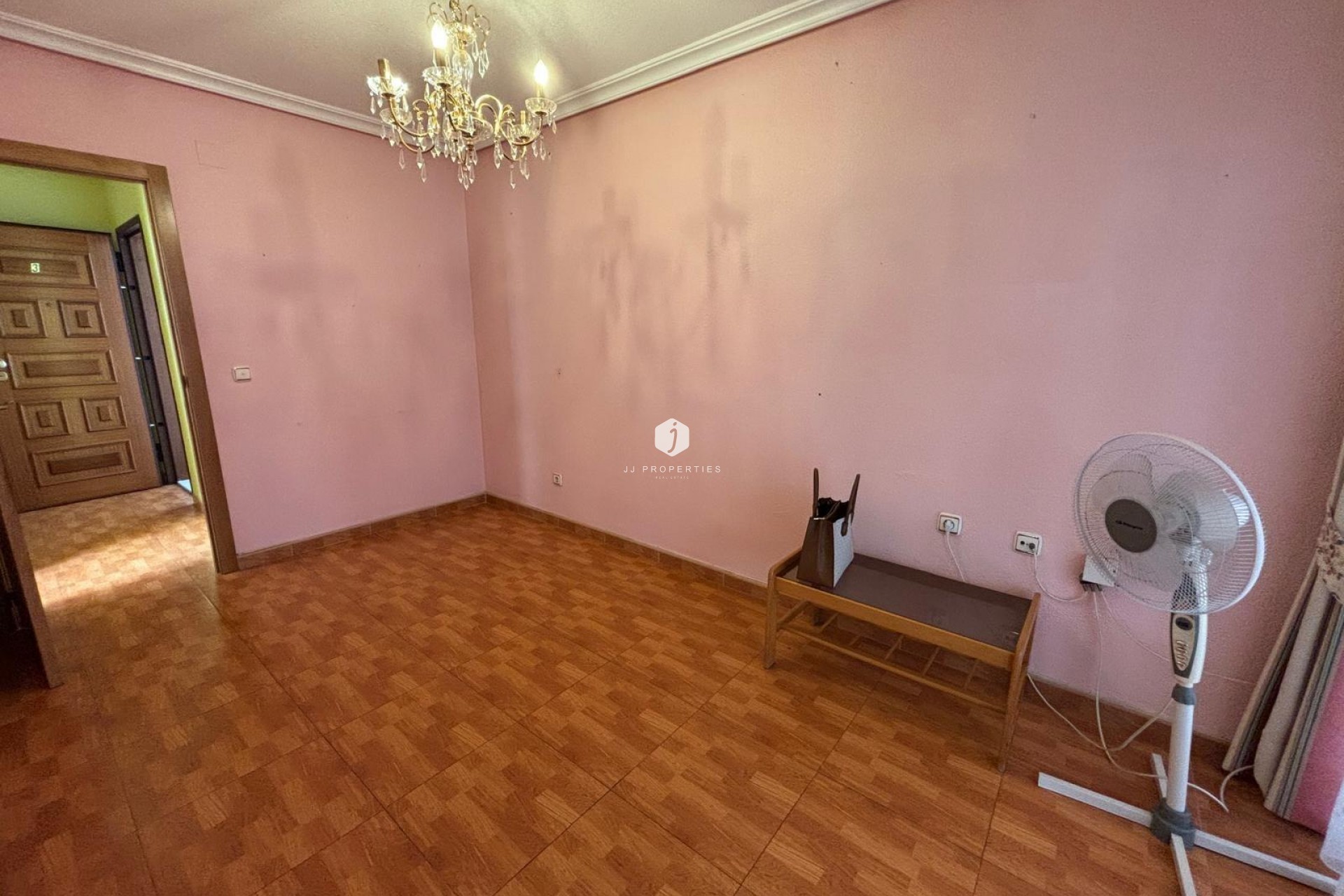 Z drugiej ręki - Daszek -
Torrevieja - Playa de los Naufragos