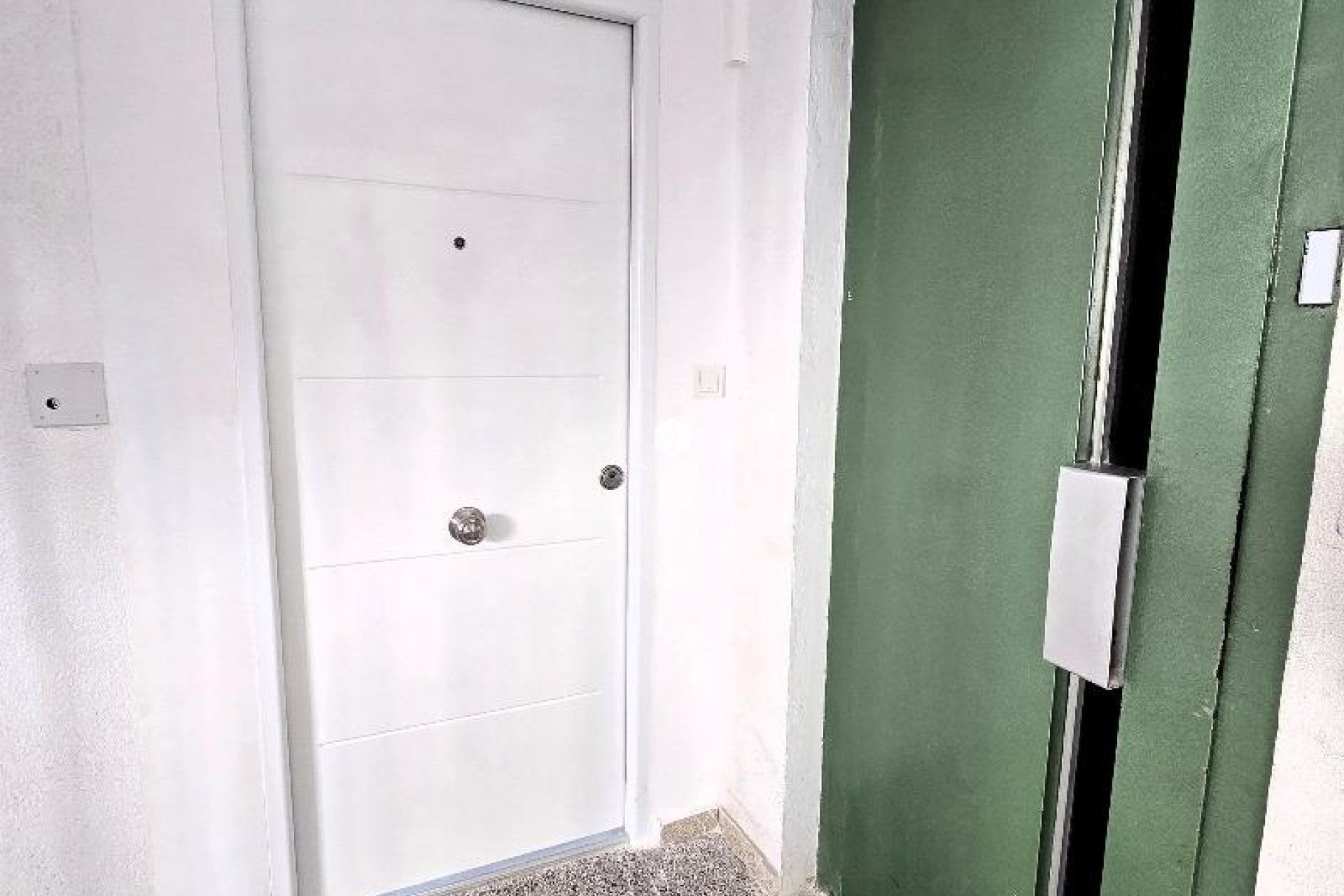 Z drugiej ręki - Daszek -
Torrevieja - Playa del Cura