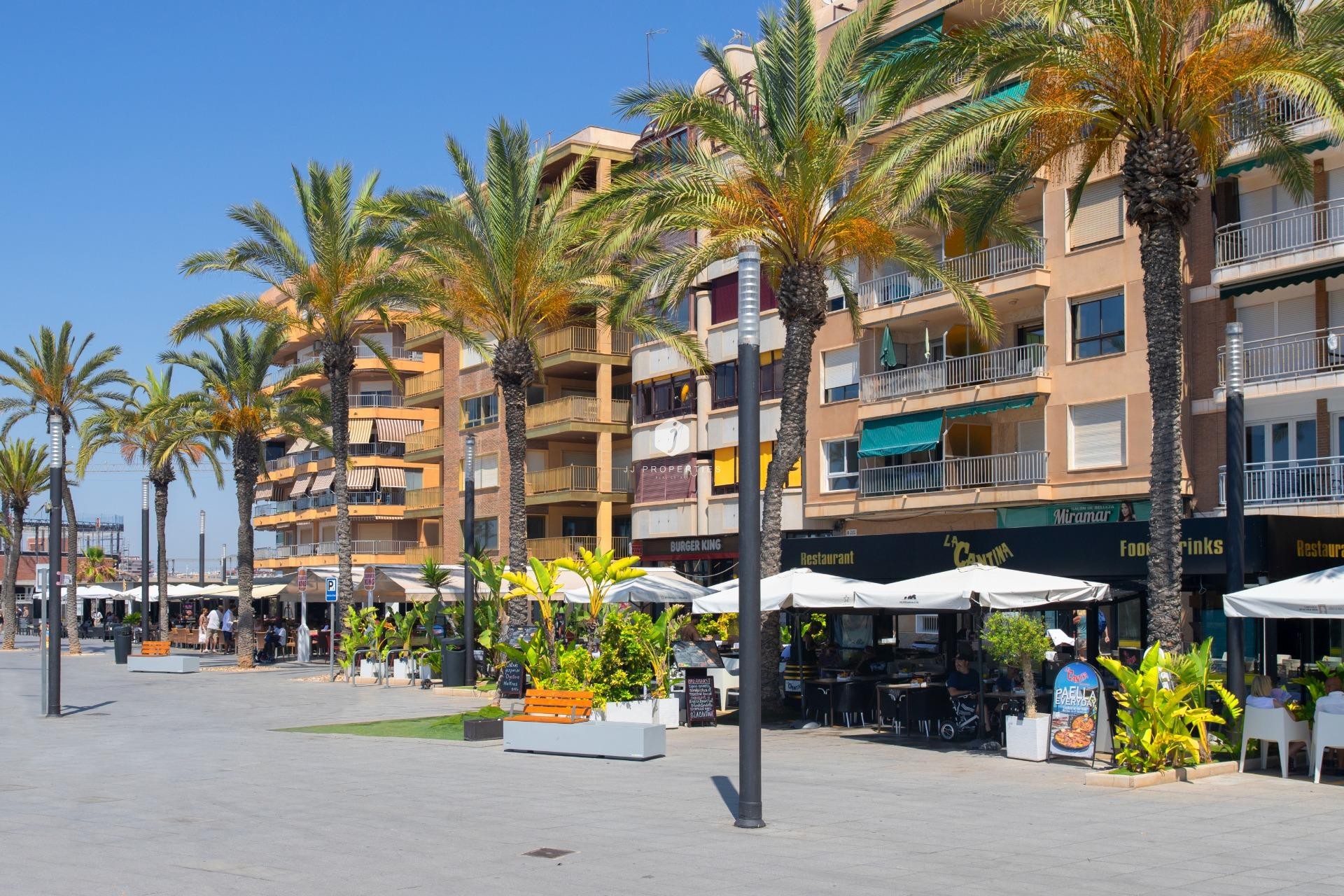 Z drugiej ręki - Daszek -
Torrevieja - Playa del Cura