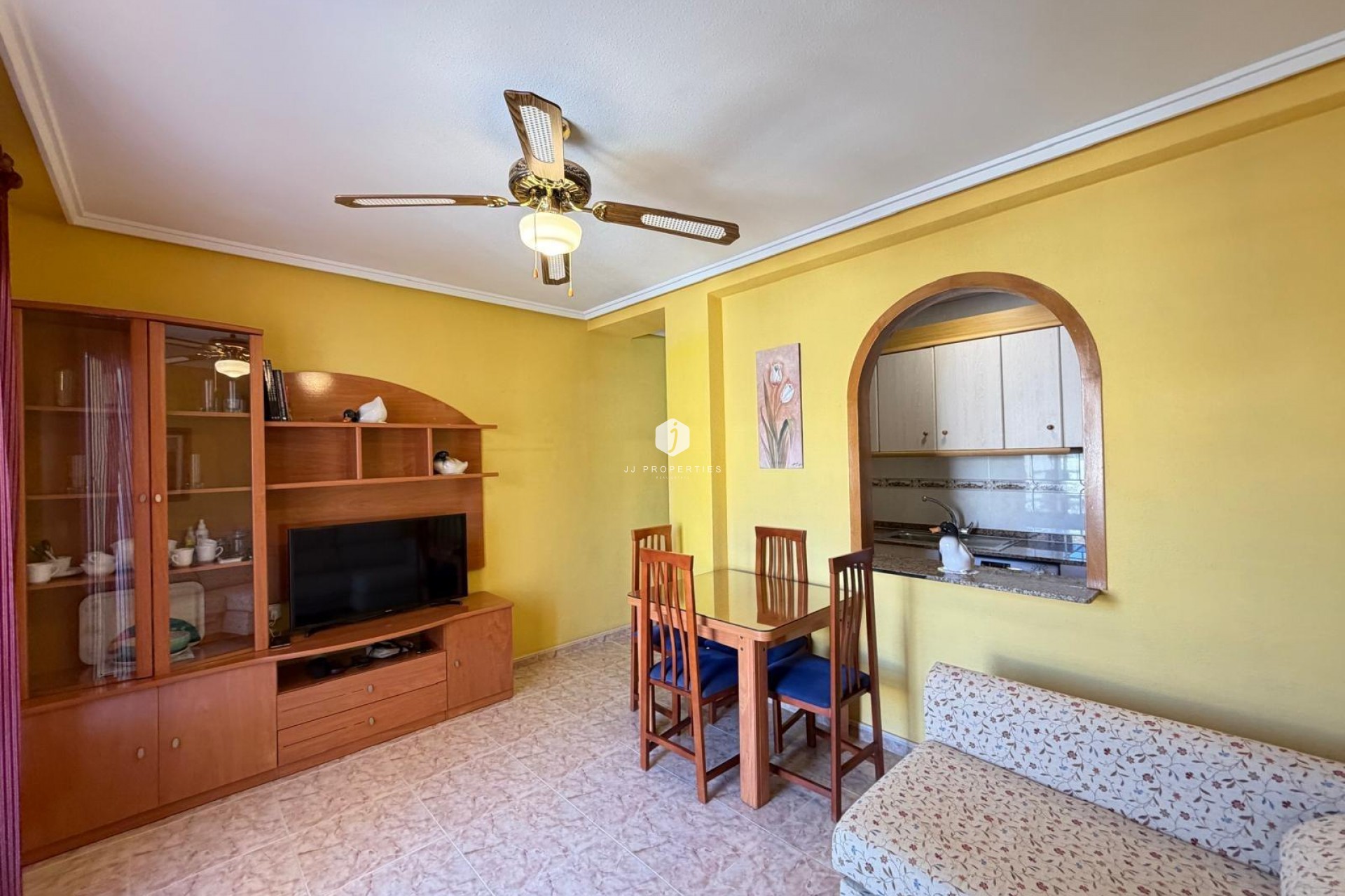 Z drugiej ręki - Daszek -
Torrevieja - Playa del Cura