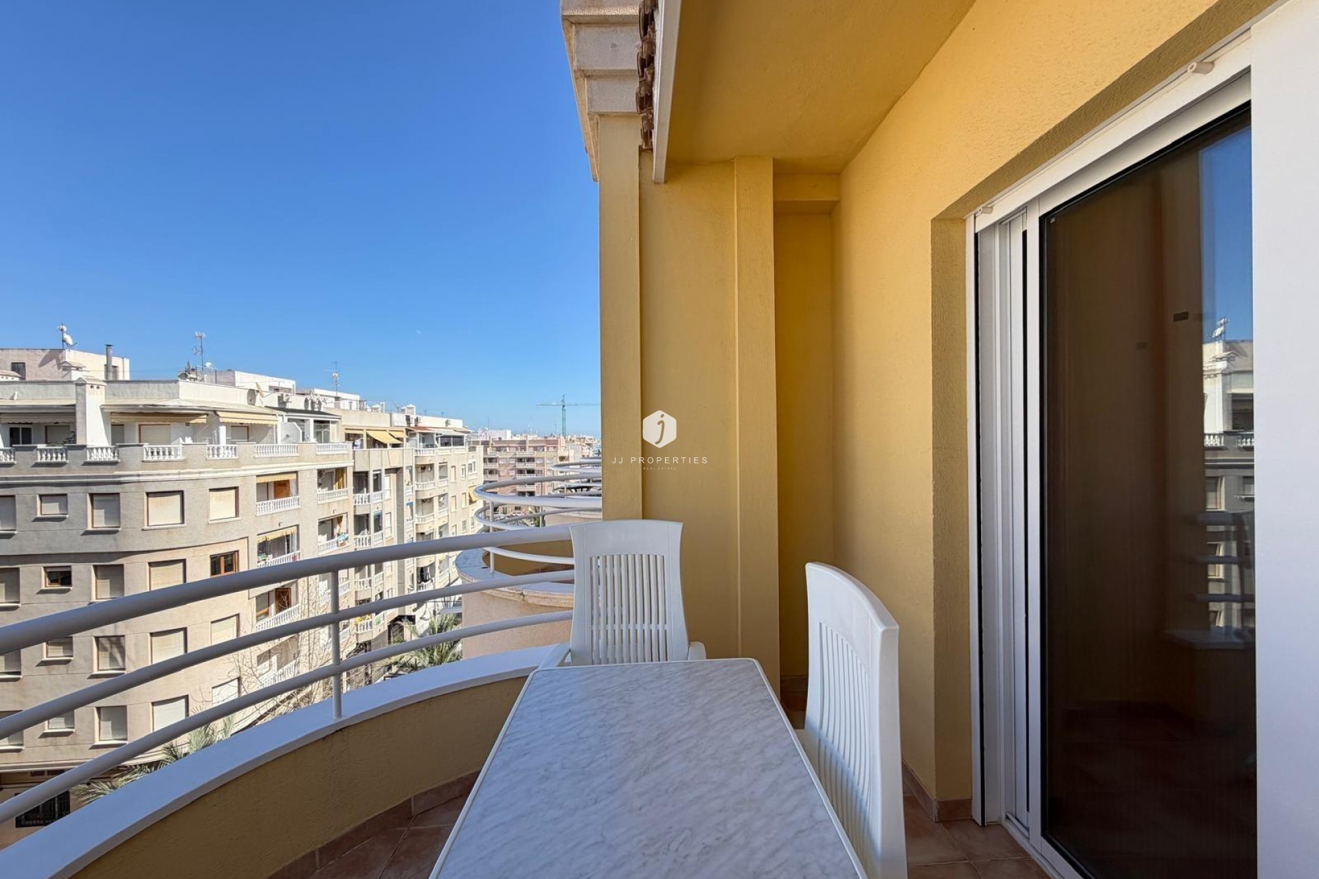 Z drugiej ręki - Daszek -
Torrevieja - Playa del Cura
