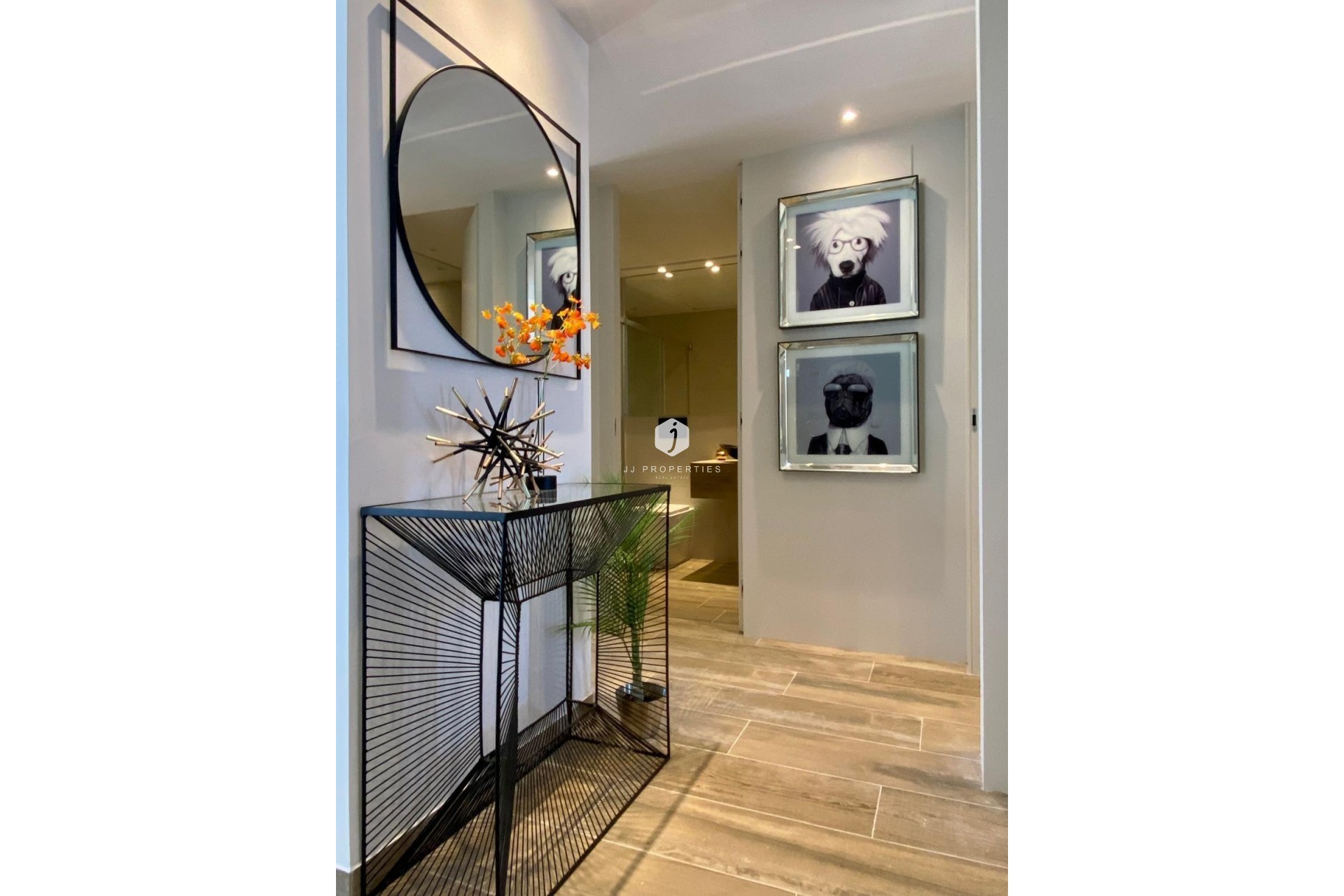 Z drugiej ręki - Daszek -
Torrevieja - Punta prima