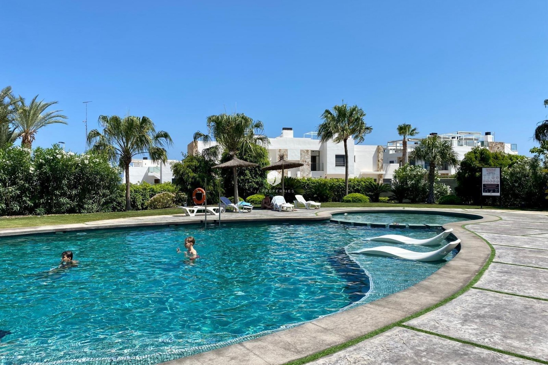 Z drugiej ręki - Daszek -
Torrevieja - Punta prima