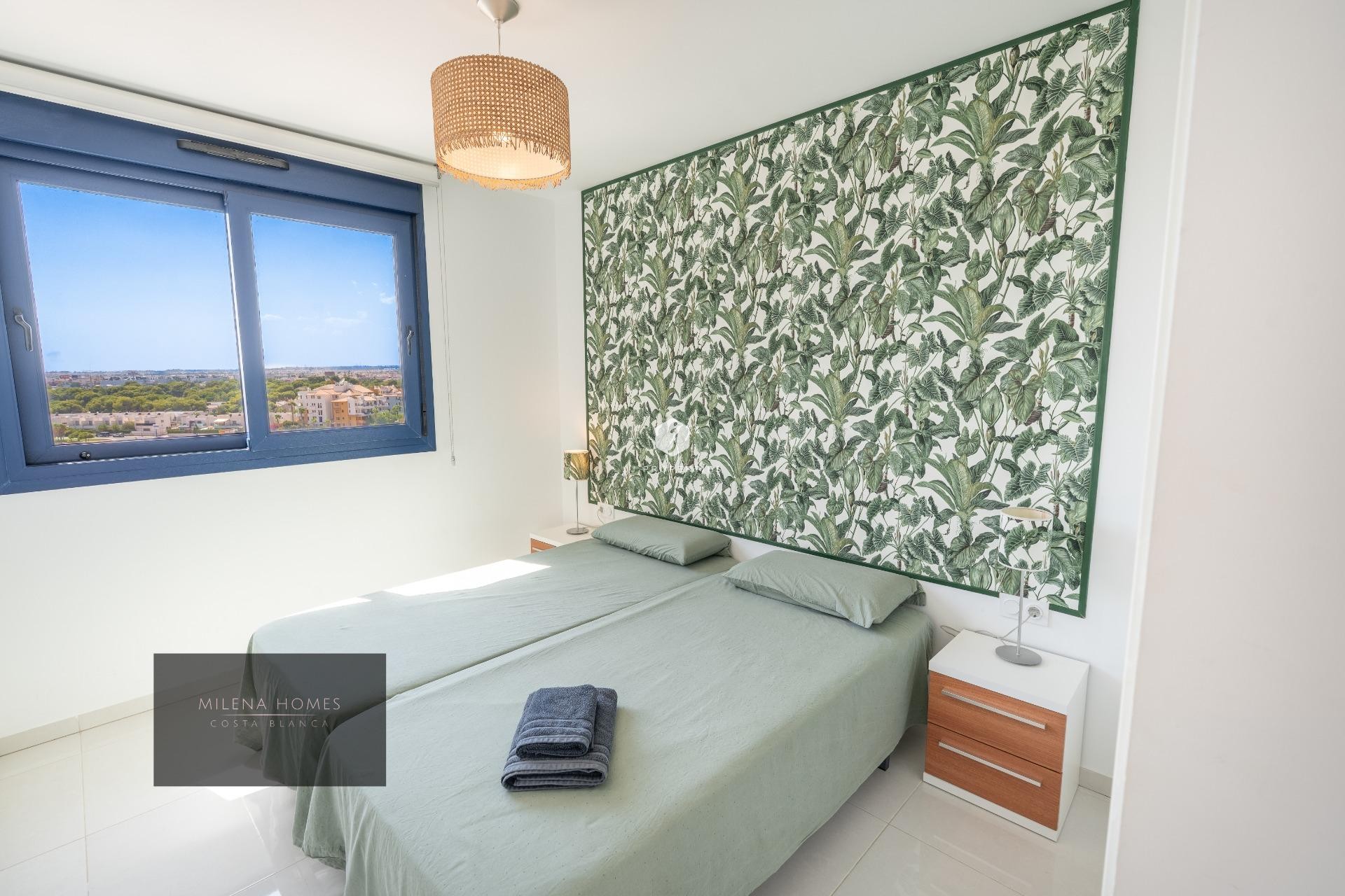 Z drugiej ręki - Daszek -
Torrevieja - Punta prima