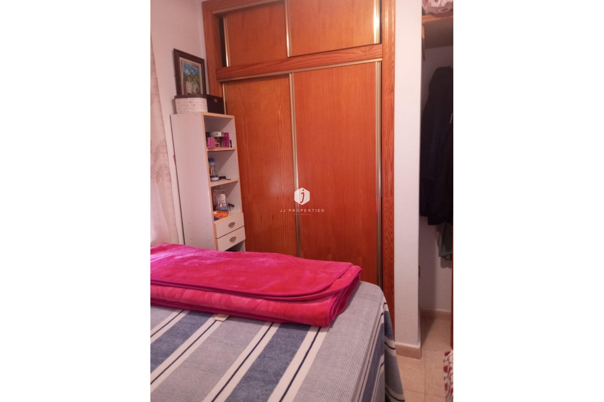 Z drugiej ręki - Daszek -
Torrevieja