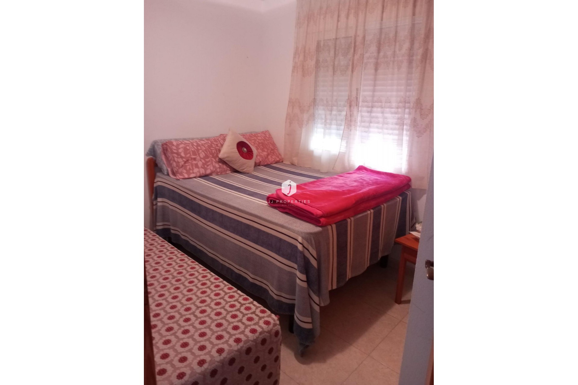 Z drugiej ręki - Daszek -
Torrevieja