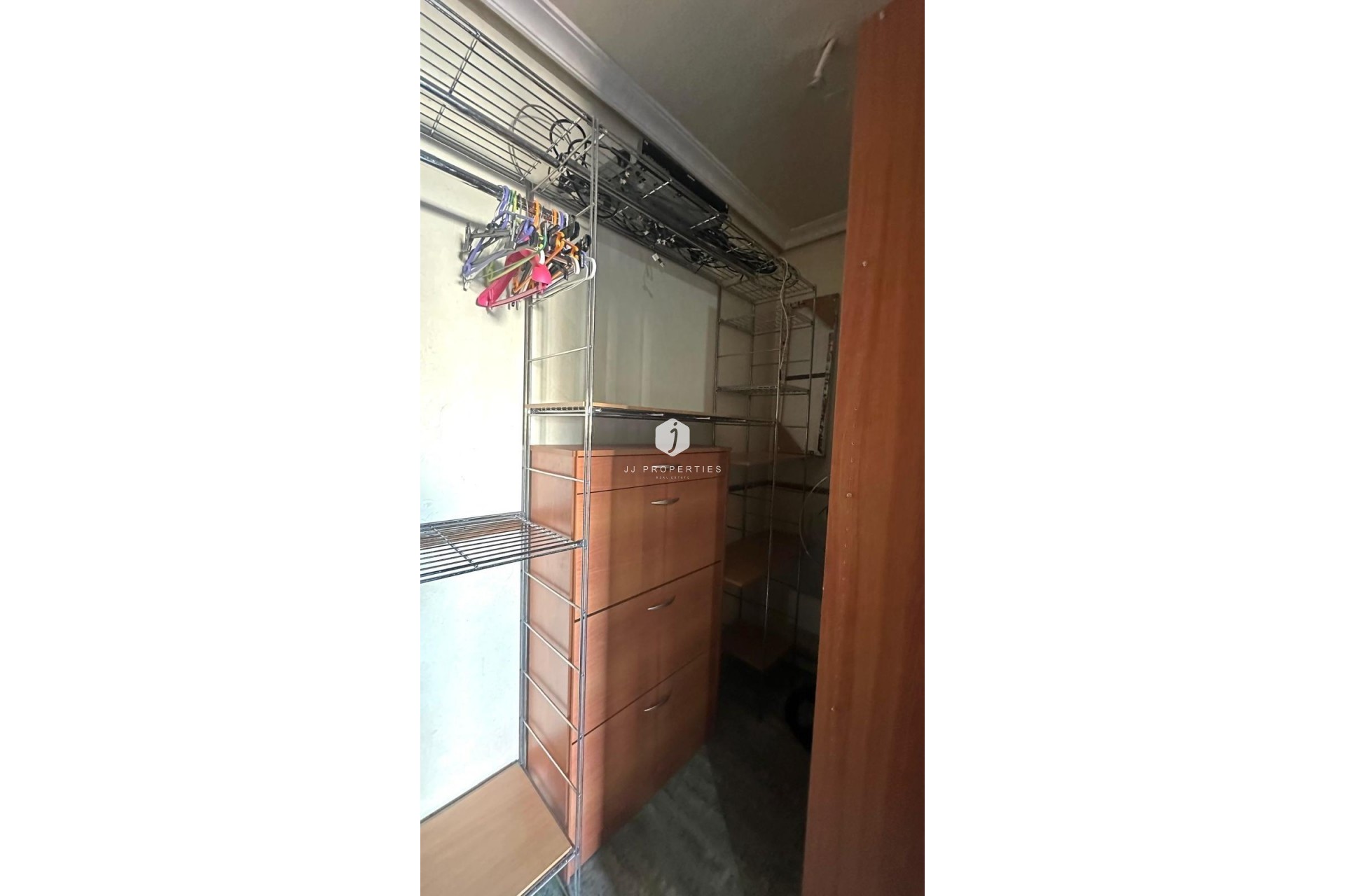 Z drugiej ręki - Daszek -
Torrevieja