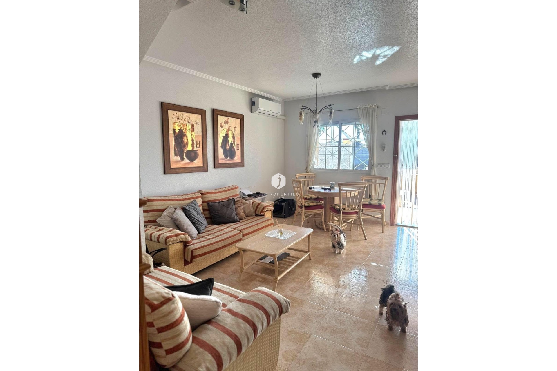 Z drugiej ręki - Dupleks -
Torrevieja - Torretas