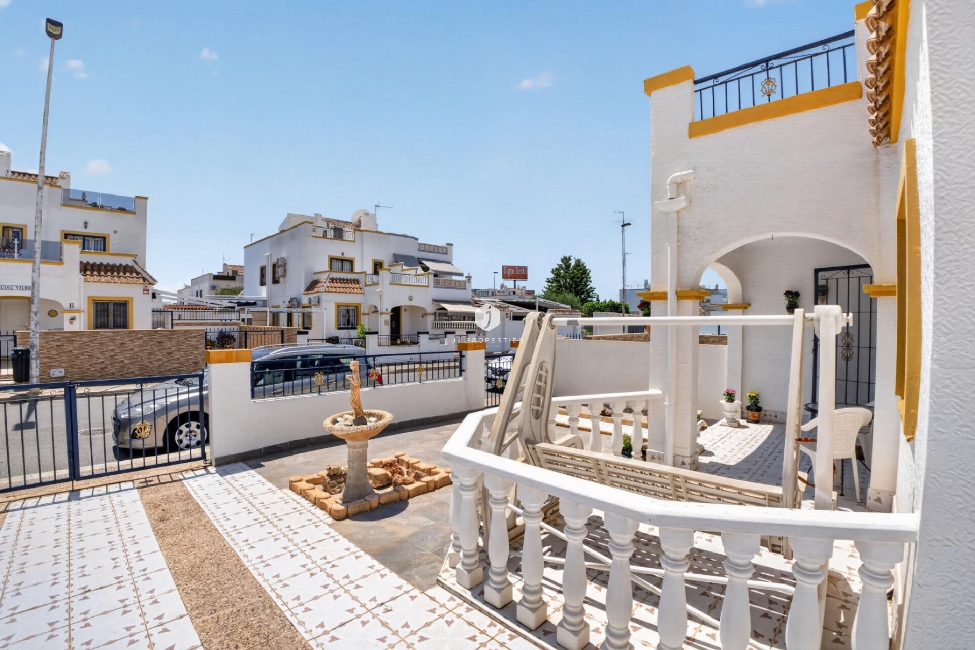 Z drugiej ręki - Kamienica -
Torrevieja - Carrefour