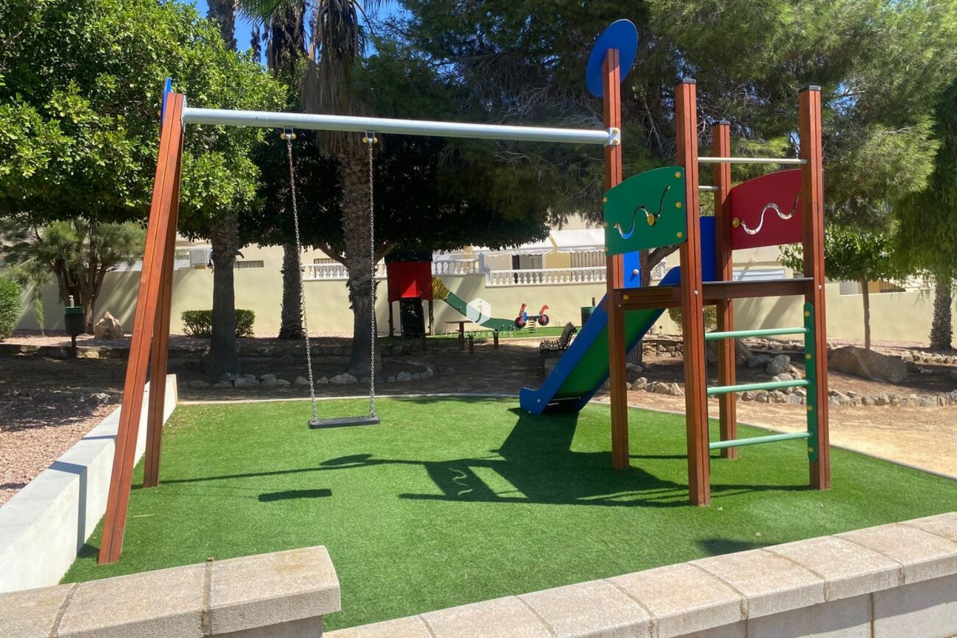 Z drugiej ręki - Mieszkanie w bloku -
Algorfa - Costa Blanca