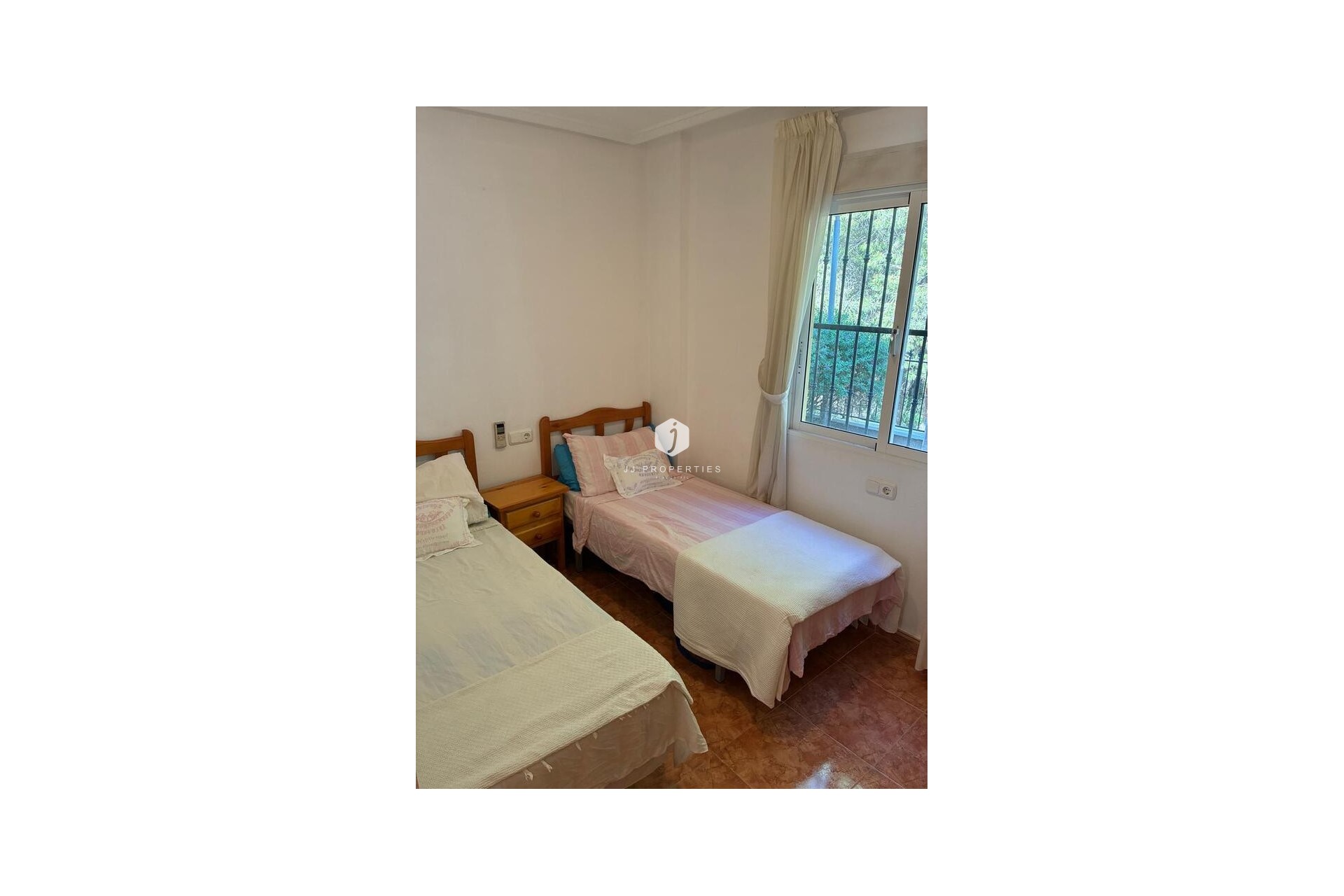 Z drugiej ręki - Mieszkanie w bloku -
Algorfa - Costa Blanca