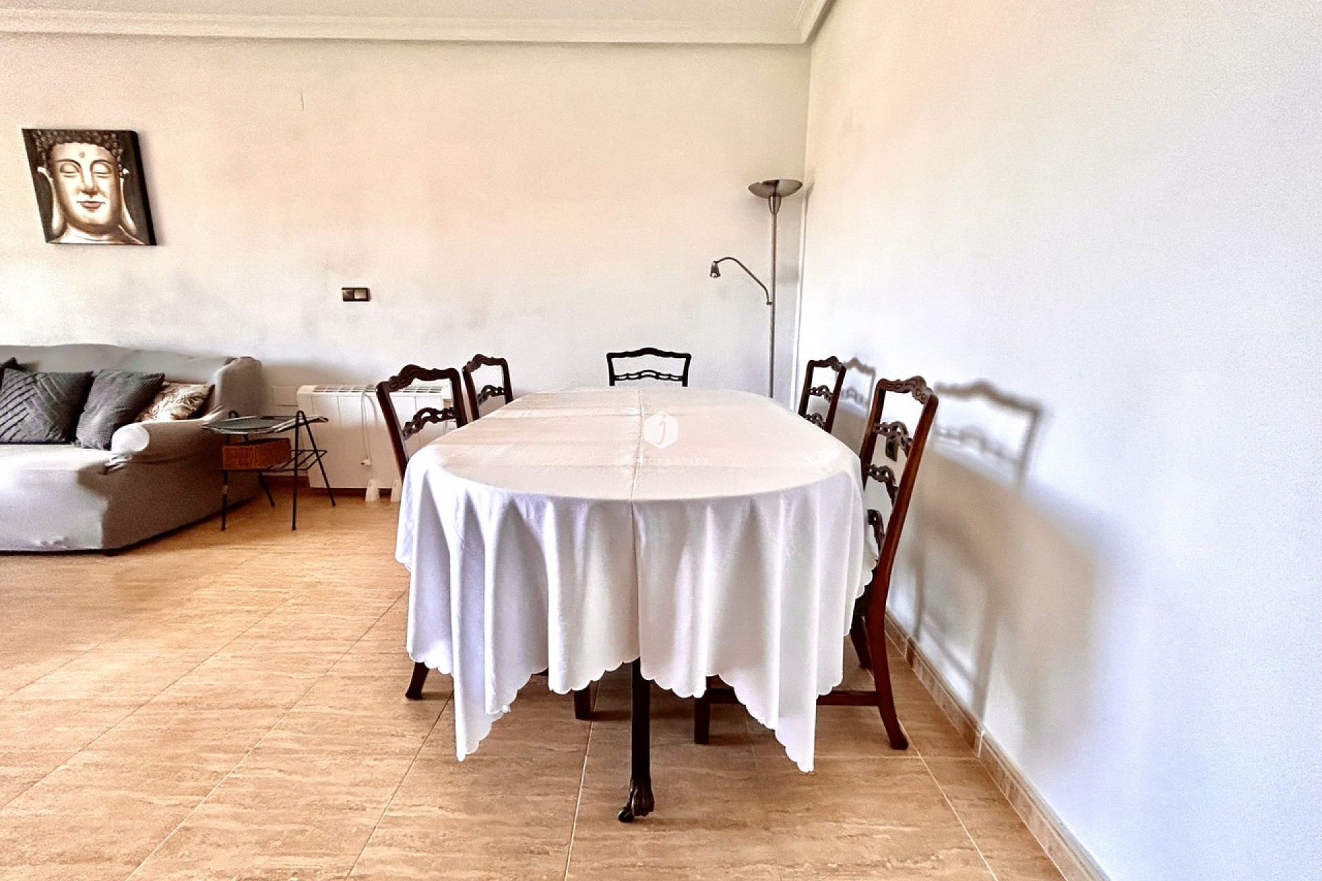 Z drugiej ręki - Mieszkanie w bloku -
Almoradí - Inland