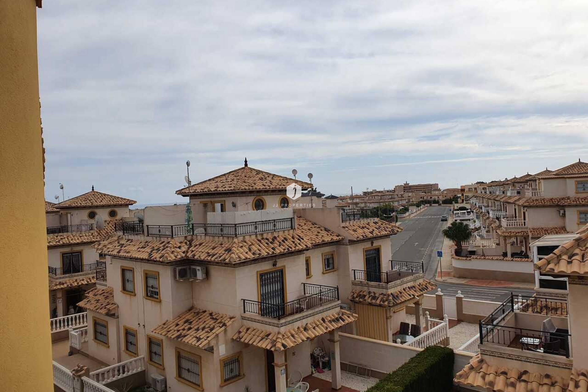 Z drugiej ręki - Mieszkanie w bloku -
Cabo Roig - Costa Blanca