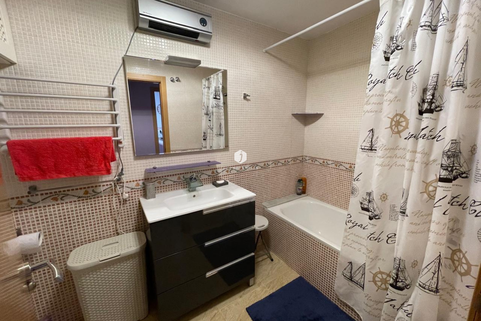 Z drugiej ręki - Mieszkanie w bloku -
Campoamor - Costa Blanca