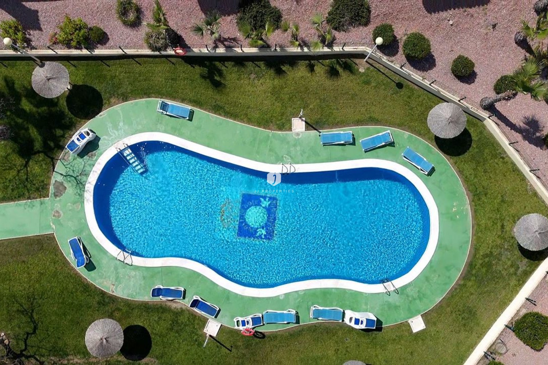 Z drugiej ręki - Mieszkanie w bloku -
Campoamor - Costa Blanca