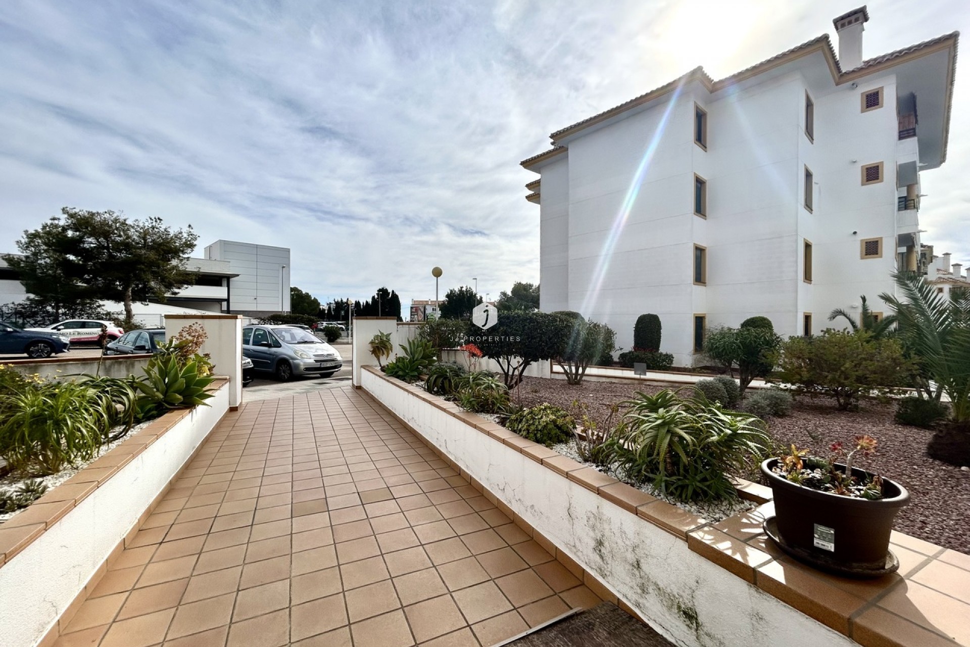 Z drugiej ręki - Mieszkanie w bloku -
Campoamor - Costa Blanca