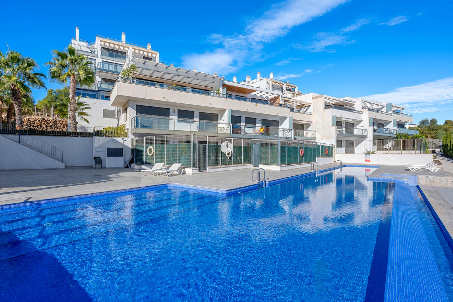 Z drugiej ręki - Mieszkanie w bloku -
Campoamor - Costa Blanca