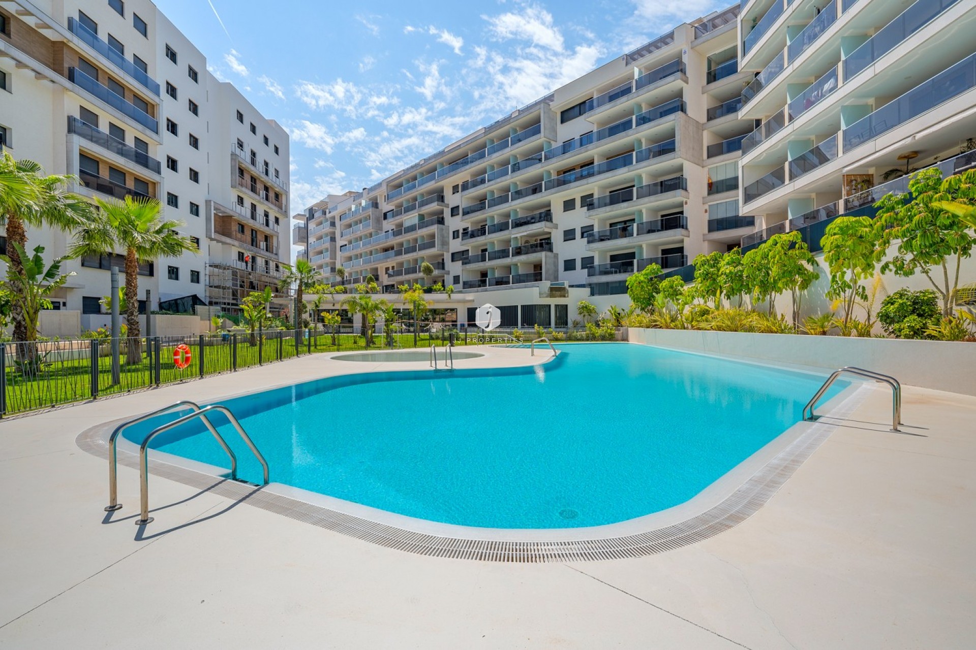 Z drugiej ręki - Mieszkanie w bloku -
Dehesa de Campoamor - Costa Blanca