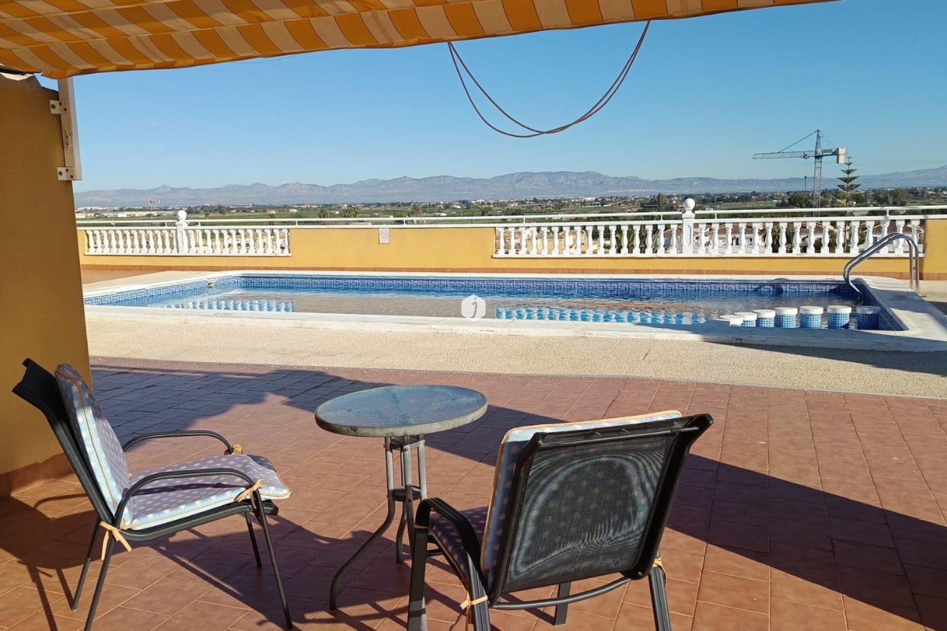 Z drugiej ręki - Mieszkanie w bloku -
Formentera del Segura