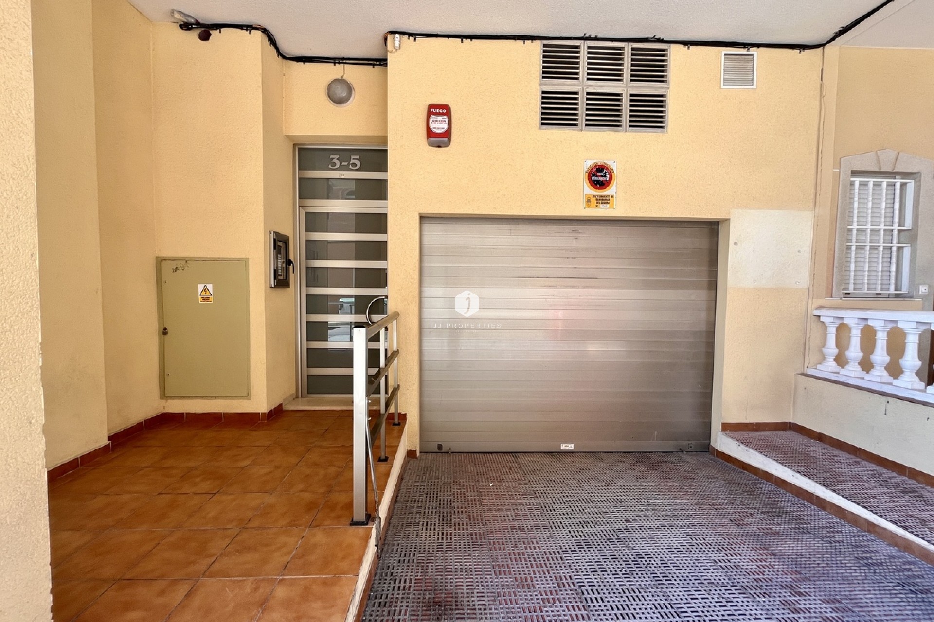 Z drugiej ręki - Mieszkanie w bloku -
Guardamar del Segura - Costa Blanca