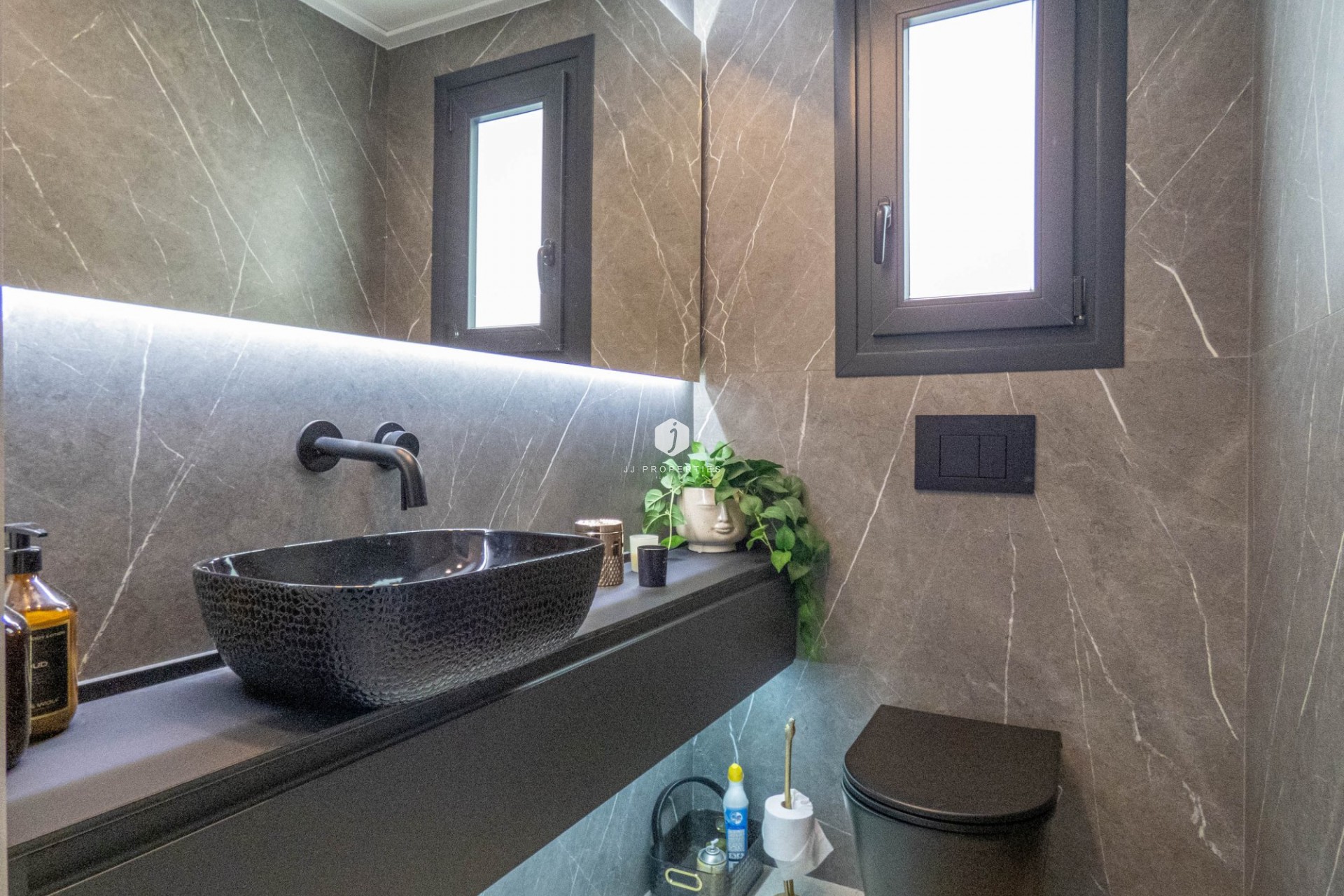 Z drugiej ręki - Mieszkanie w bloku -
Guardamar del Segura - Costa Blanca