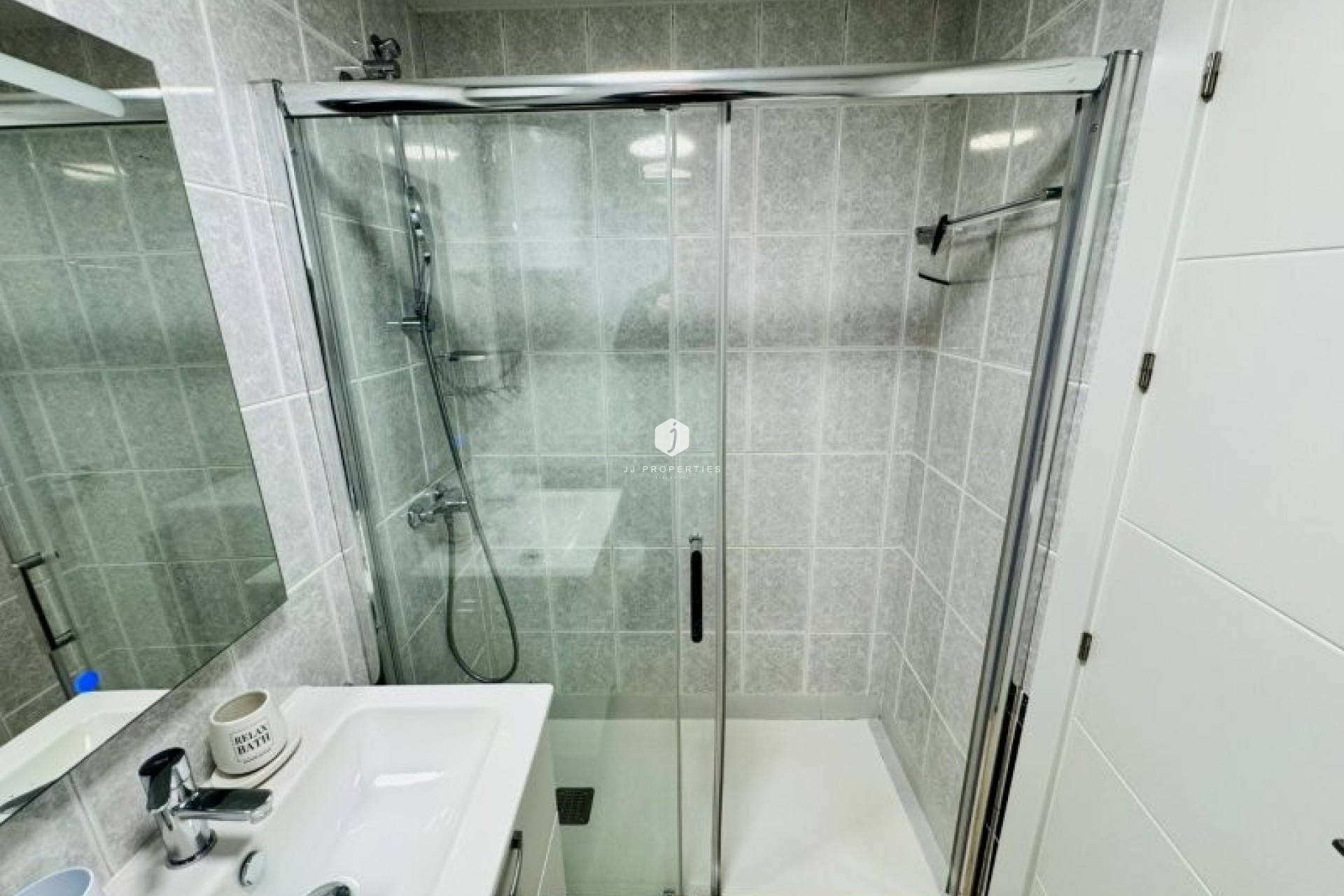 Z drugiej ręki - Mieszkanie w bloku -
La Mata - Costa Blanca