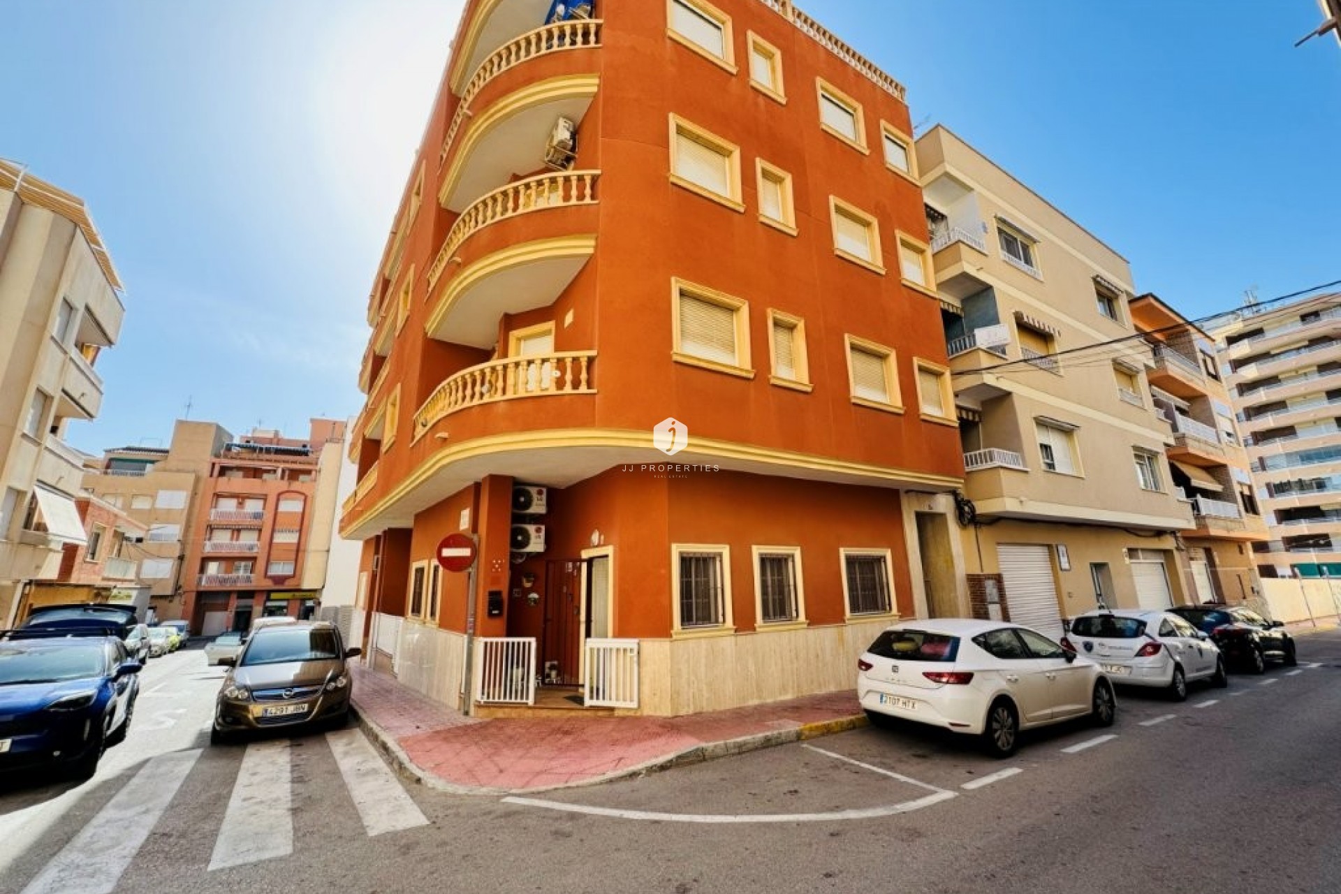 Z drugiej ręki - Mieszkanie w bloku -
La Mata - Costa Blanca