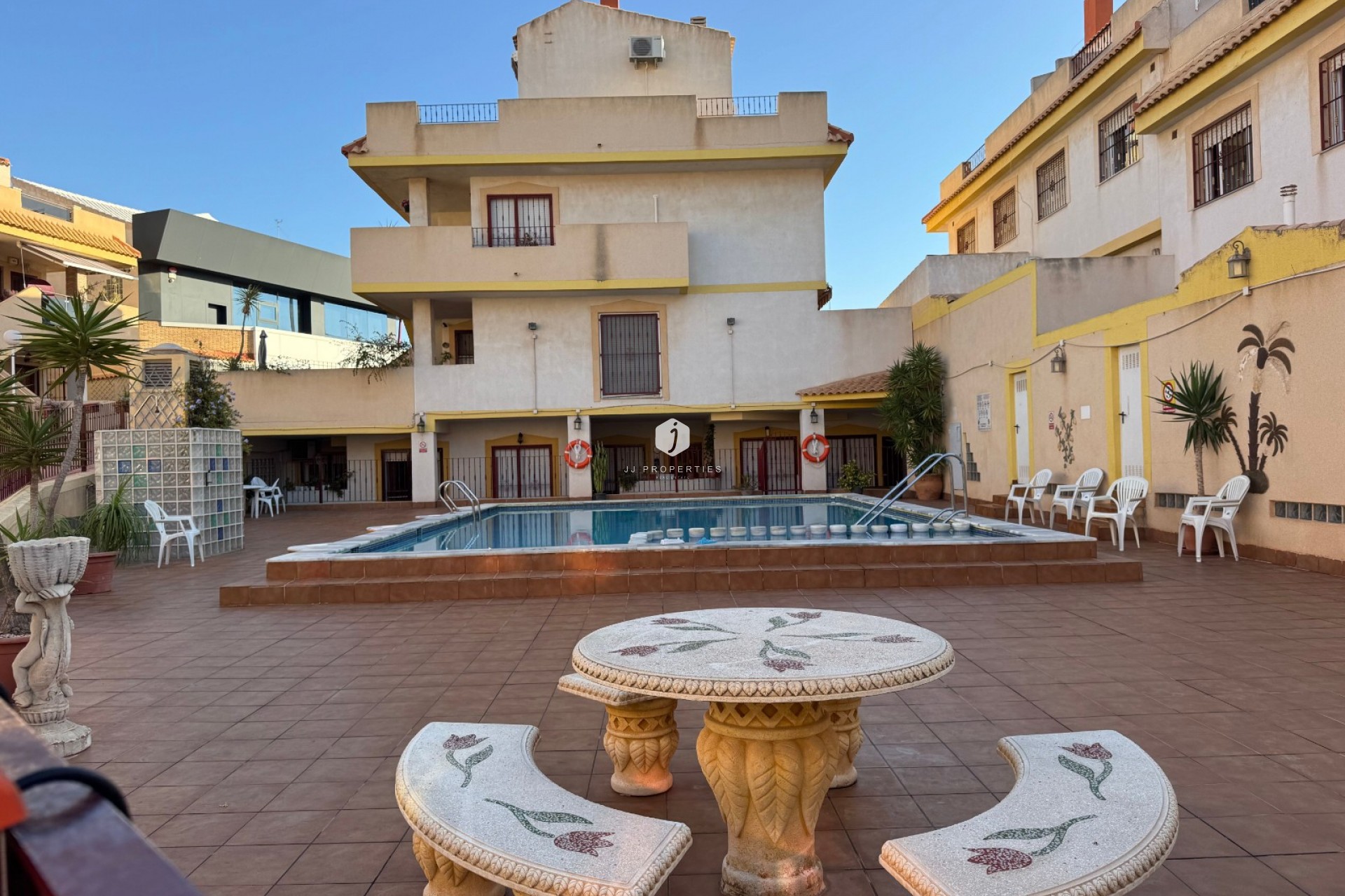 Z drugiej ręki - Mieszkanie w bloku -
La Zenia - Costa Blanca