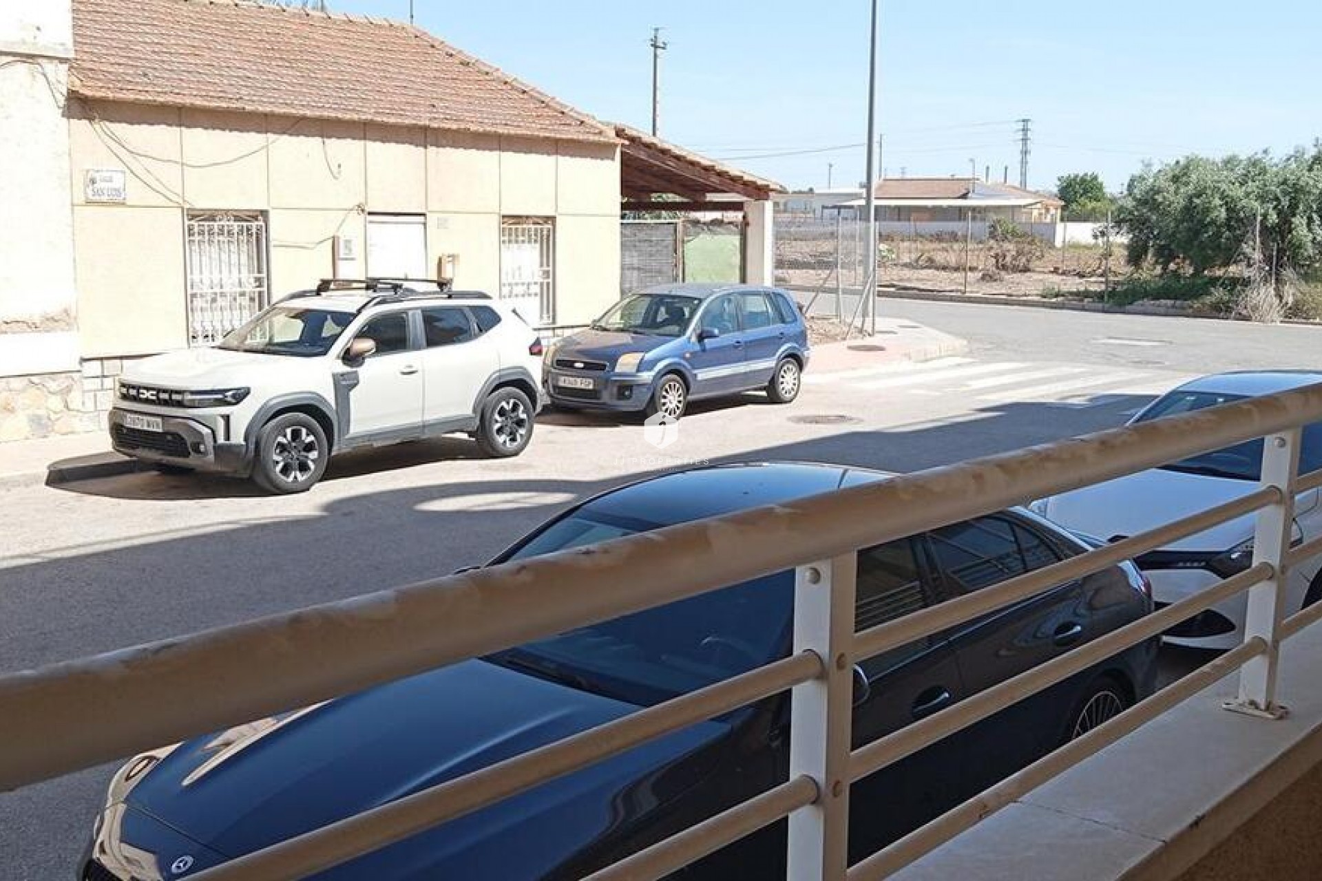 Z drugiej ręki - Mieszkanie w bloku -
Los Montesinos - PUEBLO CENTRO