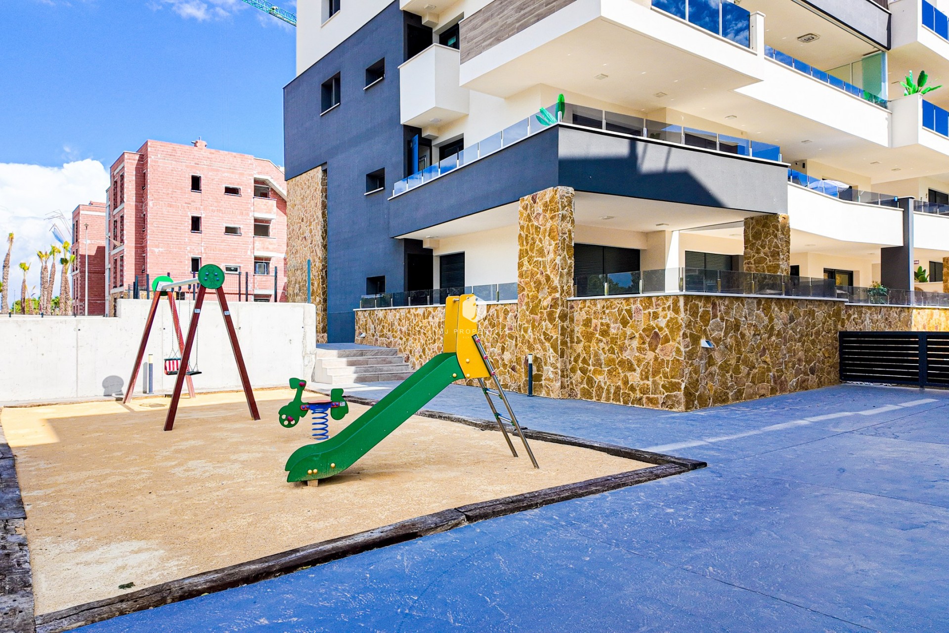 Z drugiej ręki - Mieszkanie w bloku -
Orihuela Costa - Costa Blanca