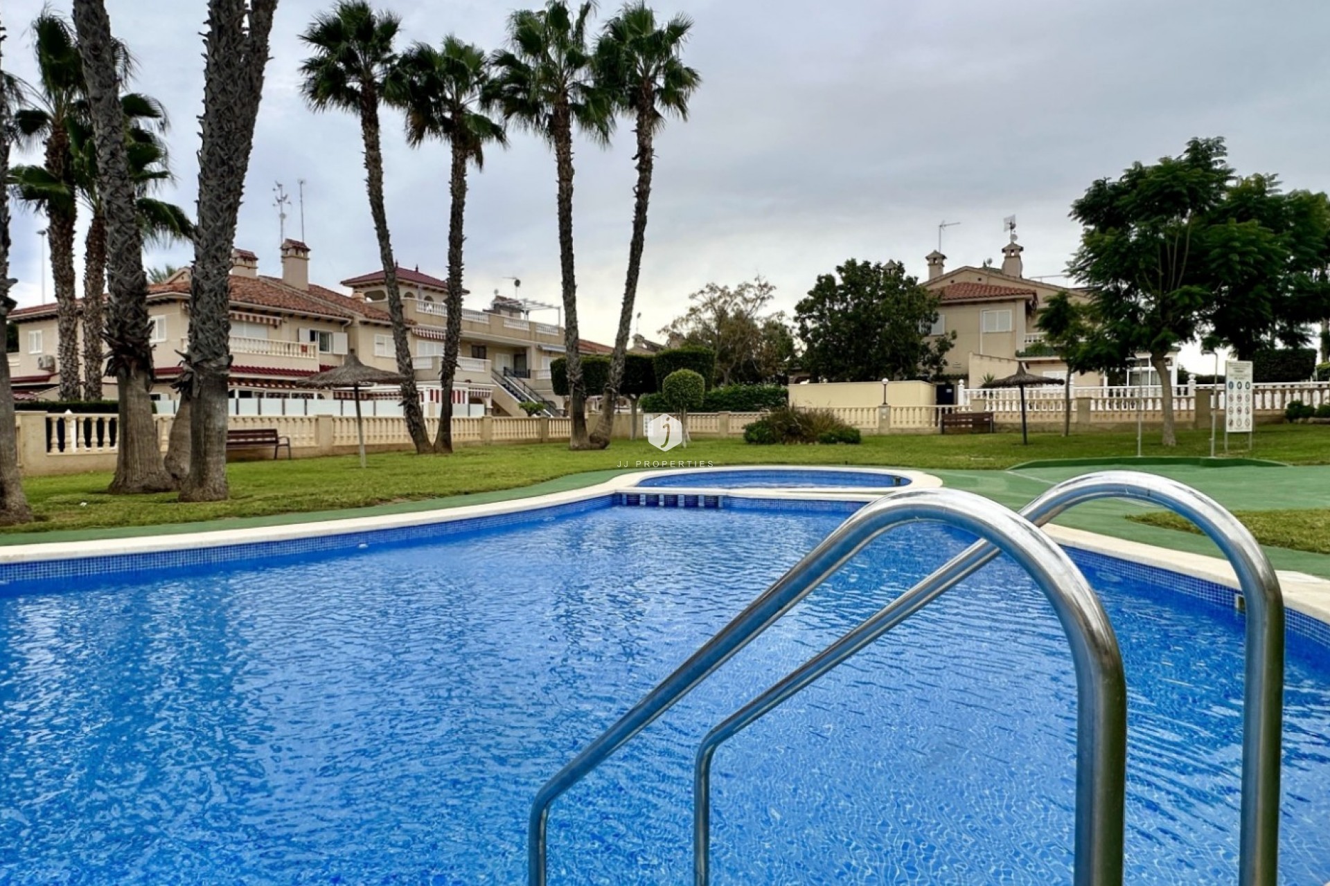 Z drugiej ręki - Mieszkanie w bloku -
Orihuela Costa - Costa Blanca