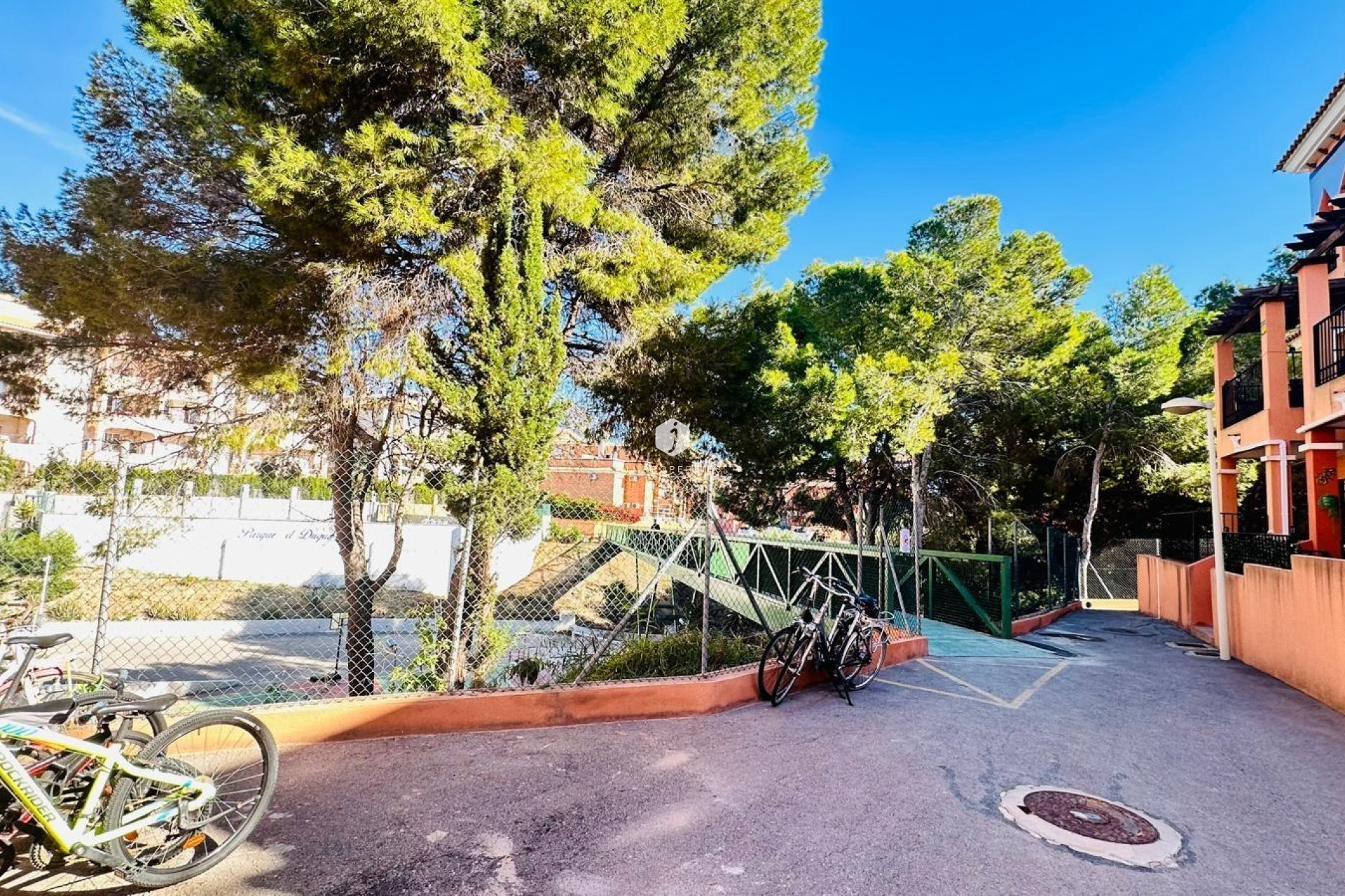 Z drugiej ręki - Mieszkanie w bloku -
Orihuela Costa - Playa Flamenca