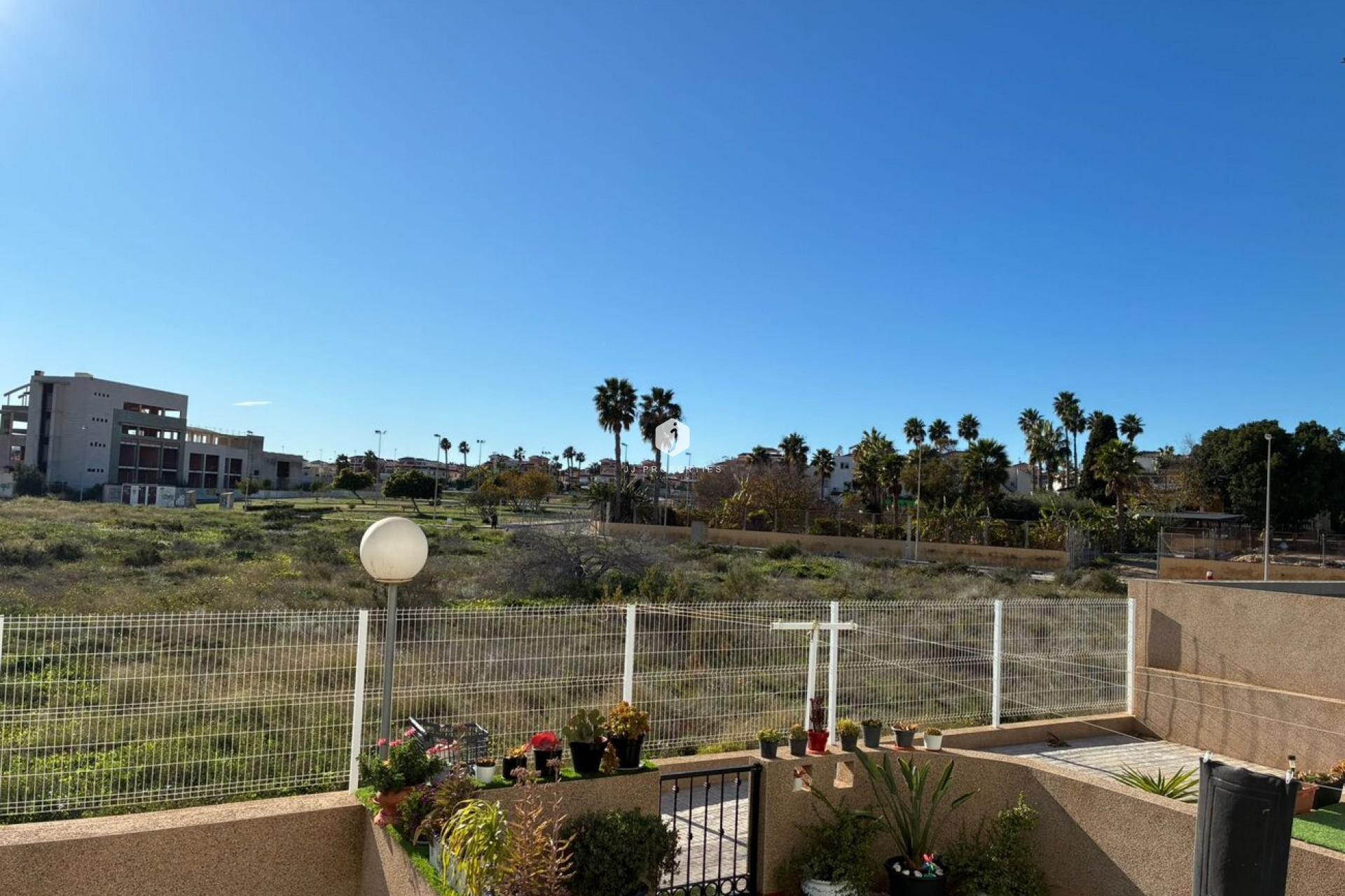 Z drugiej ręki - Mieszkanie w bloku -
Punta Prima - Costa Blanca