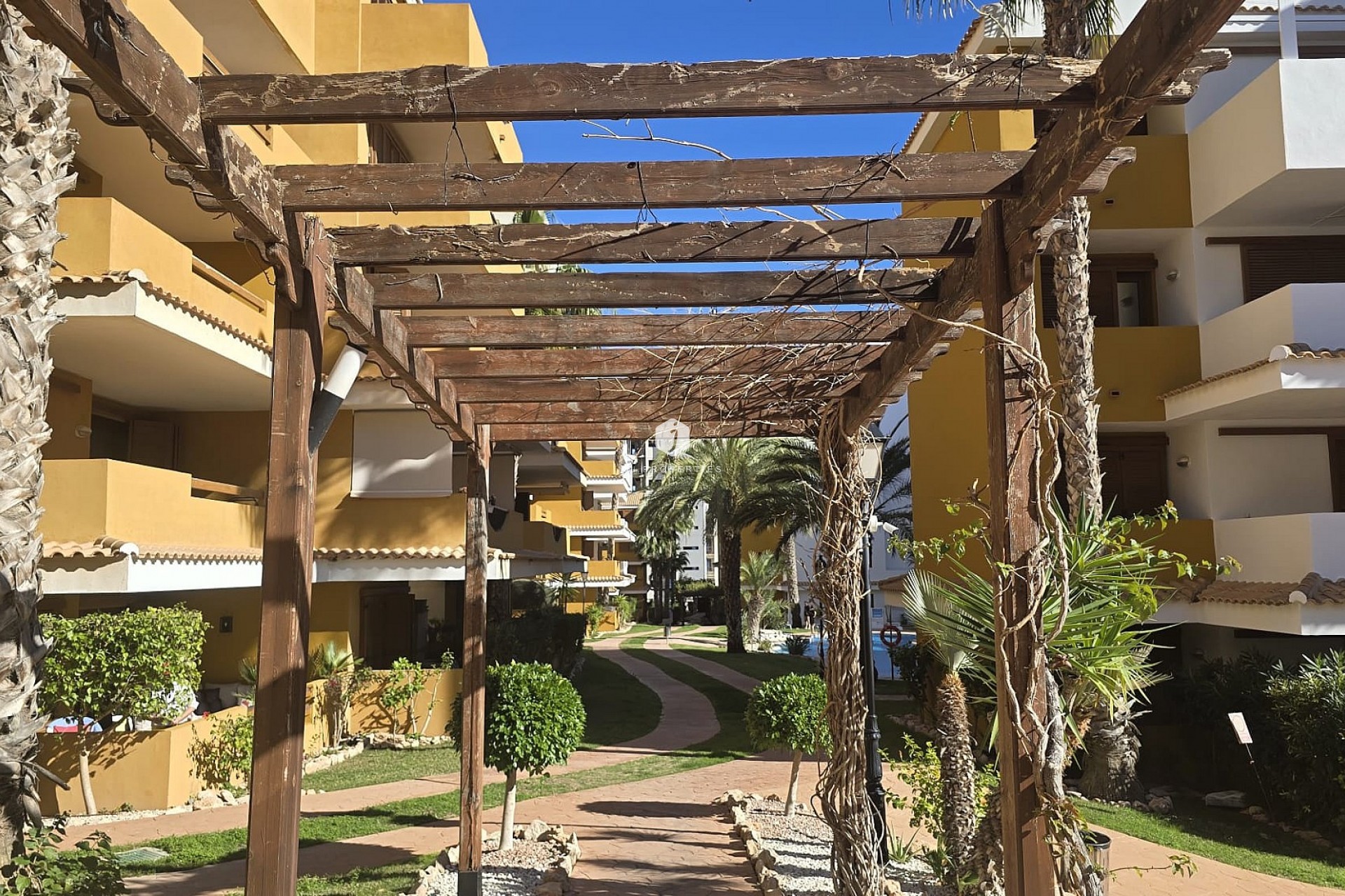 Z drugiej ręki - Mieszkanie w bloku -
Punta Prima - Costa Blanca