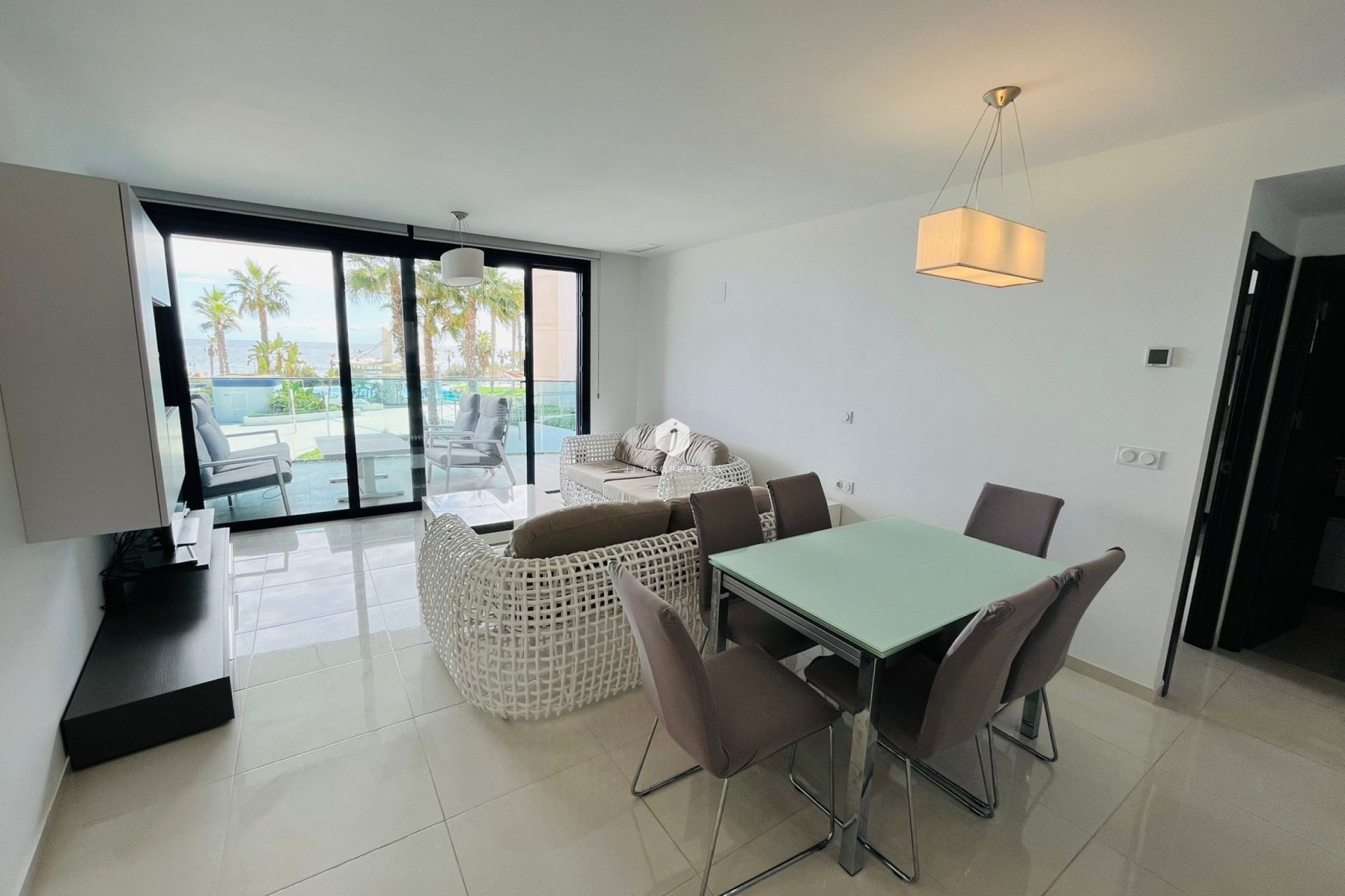 Z drugiej ręki - Mieszkanie w bloku -
Punta Prima - Costa Blanca