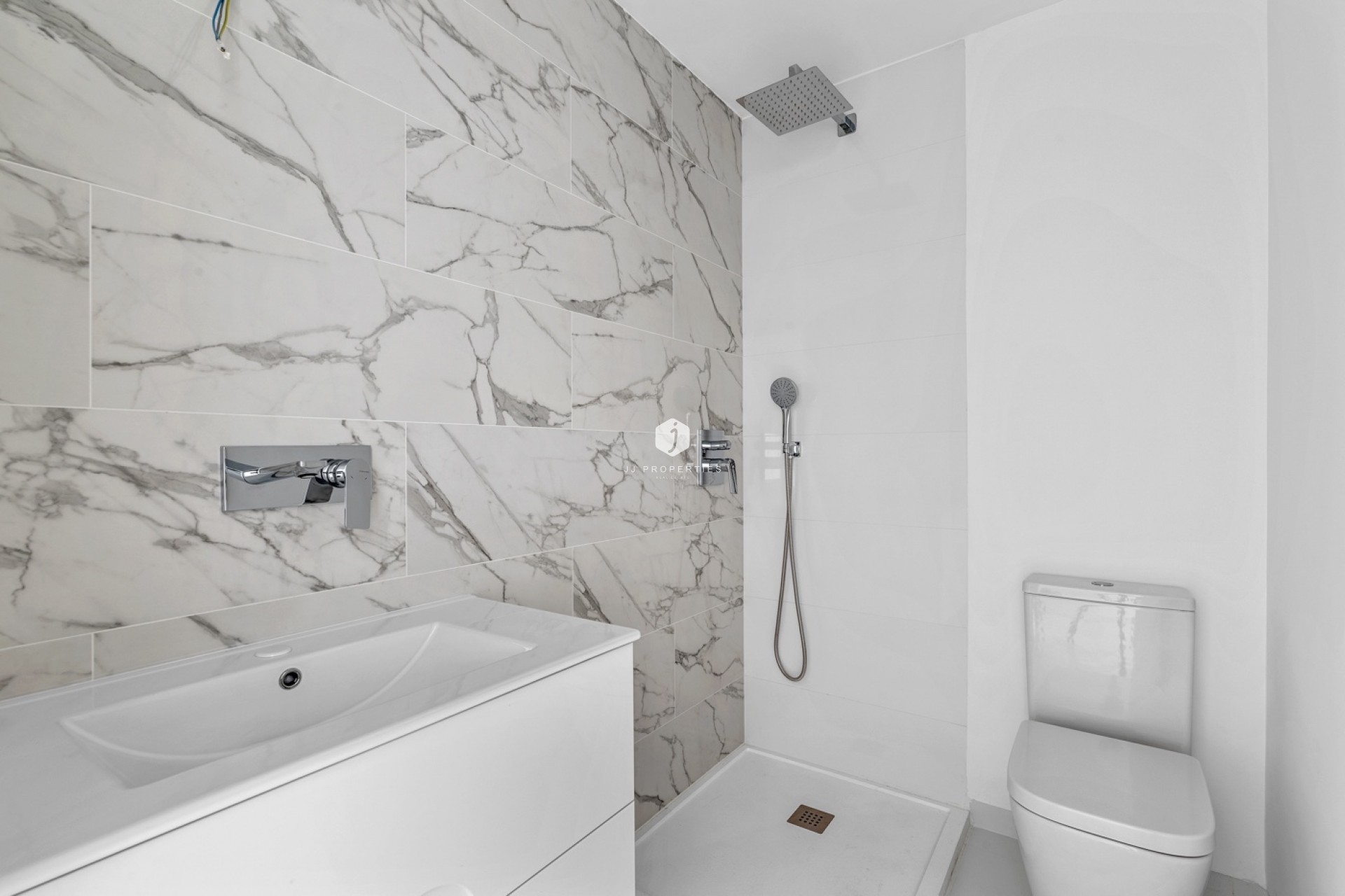 Z drugiej ręki - Mieszkanie w bloku -
San Miguel de Salinas - Inland