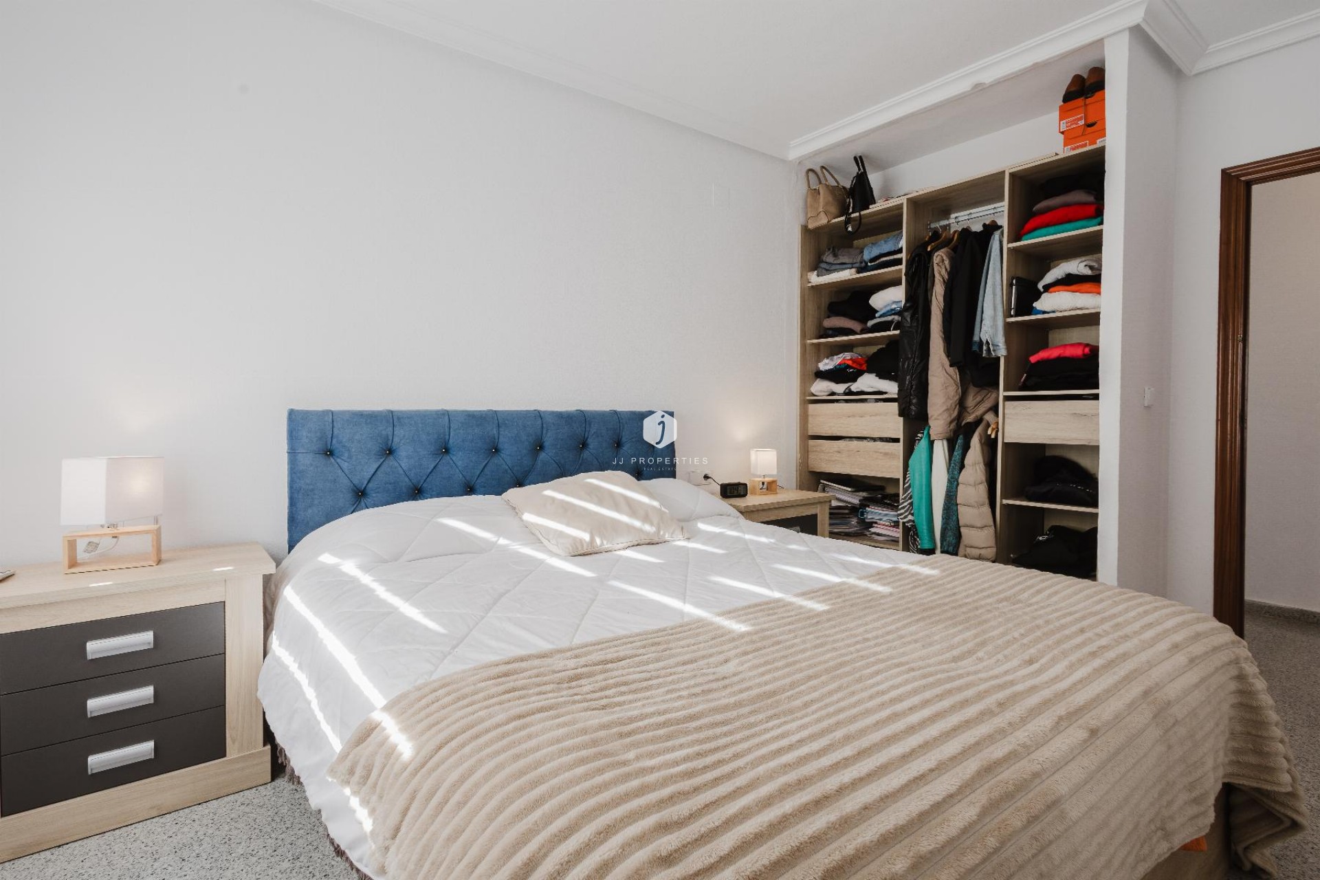 Z drugiej ręki - Mieszkanie w bloku -
San Miguel de Salinas - Inland