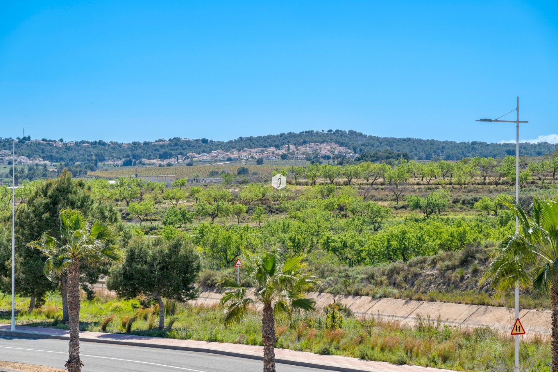 Z drugiej ręki - Mieszkanie w bloku -
San Miguel de Salinas - Inland