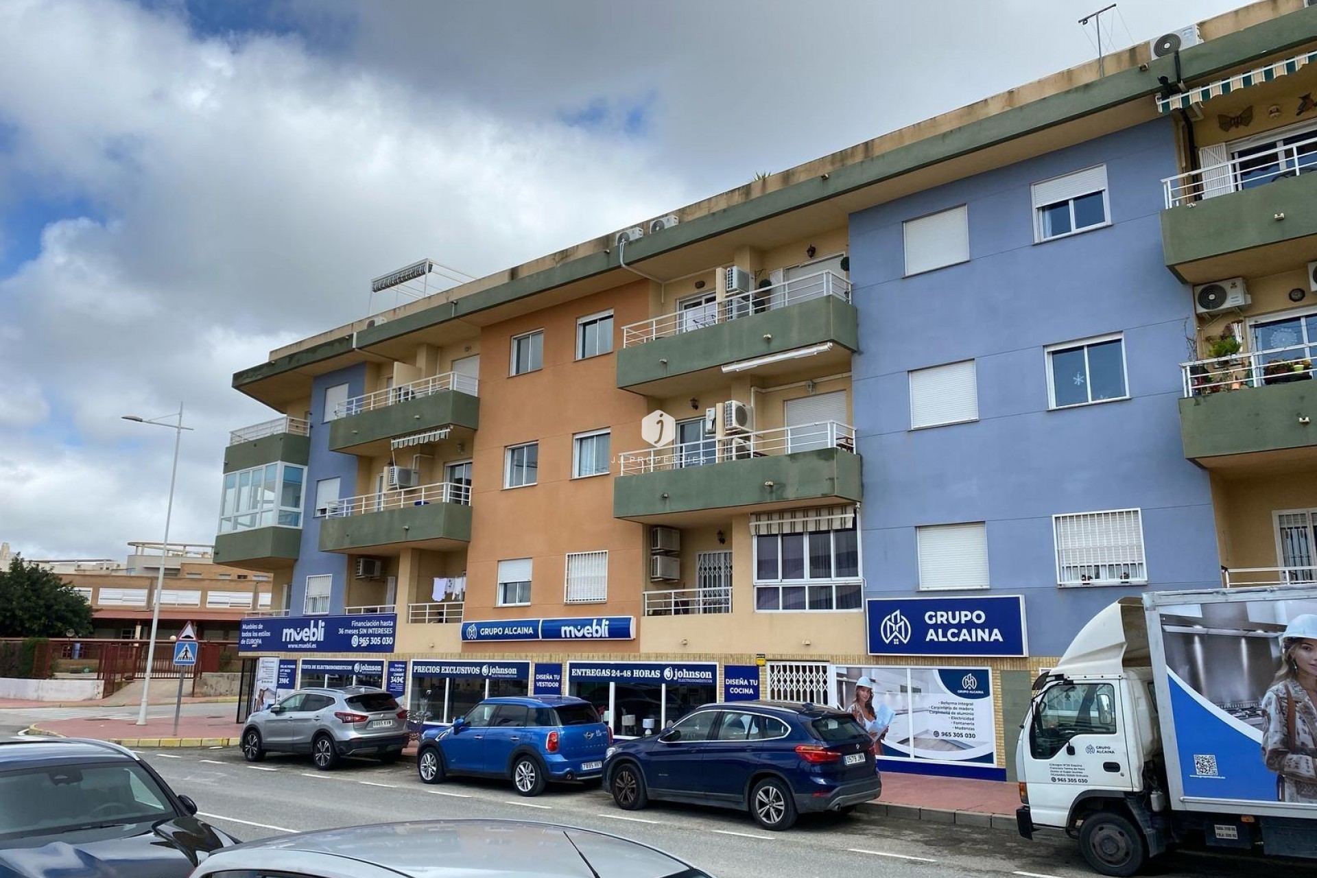 Z drugiej ręki - Mieszkanie w bloku -
San Miguel de Salinas - Pueblo 9