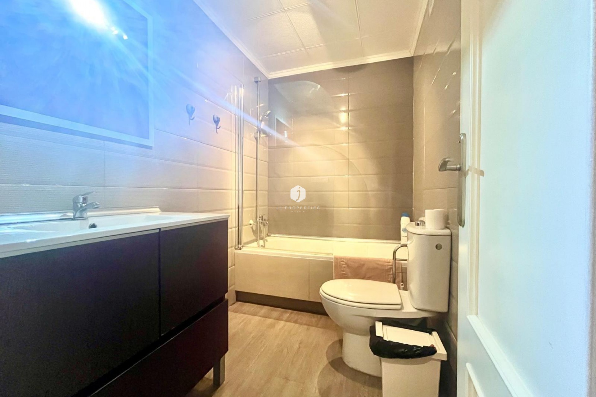 Z drugiej ręki - Mieszkanie w bloku -
Torrevieja - Acequion