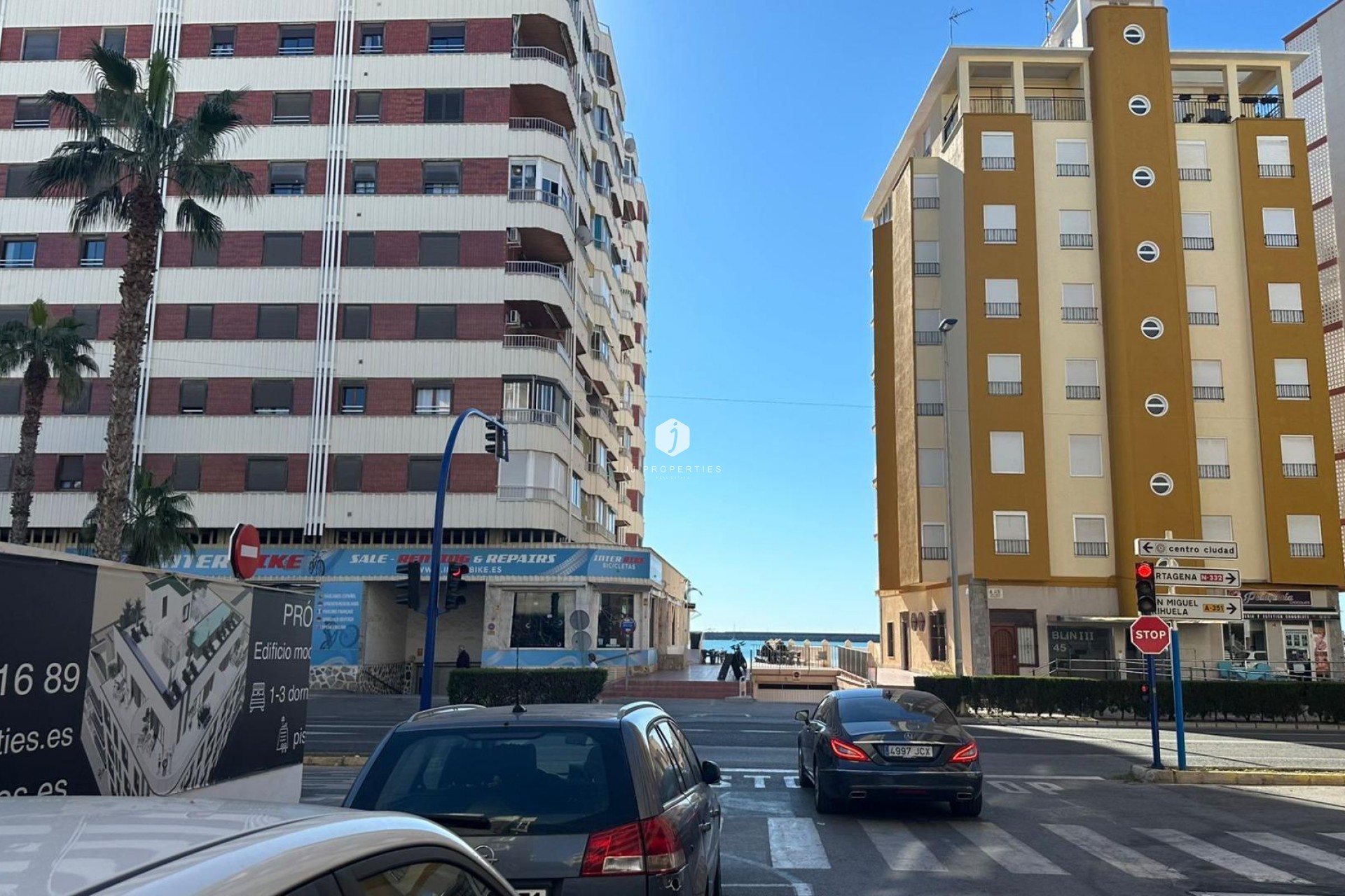 Z drugiej ręki - Mieszkanie w bloku -
Torrevieja - Acequion